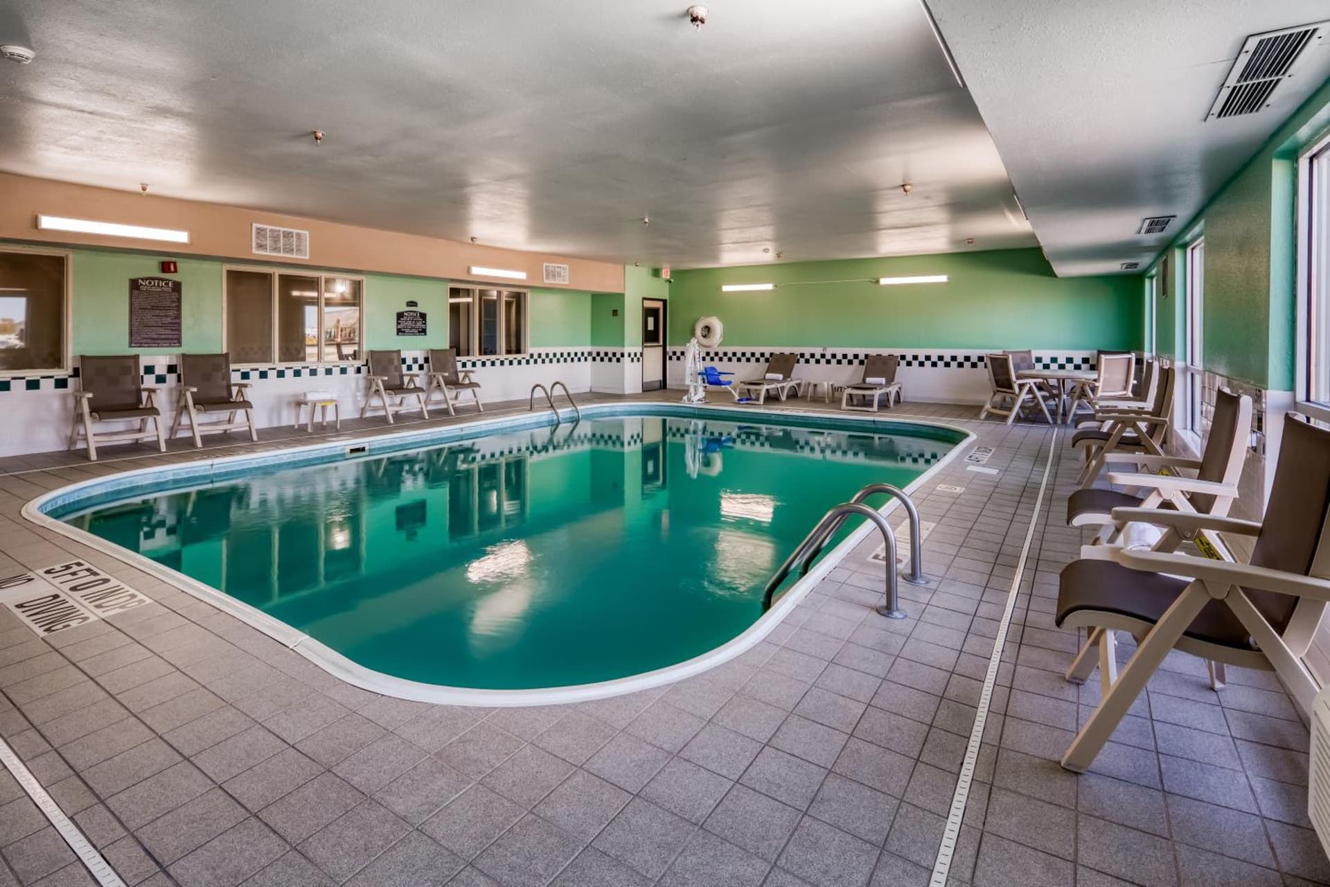Quality Inn & Suites Springfield Southwest near I-72 gallery photo in Springfield, IL — image 24