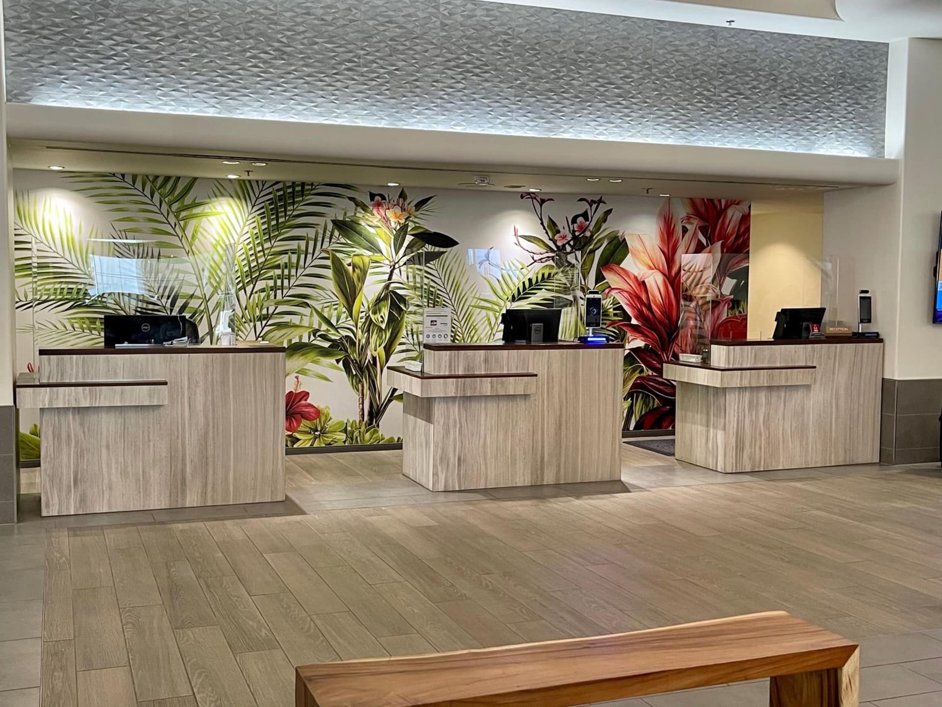 Ala Moana Hotel 31st floor interior in Honolulu, HI — gallery photo 2