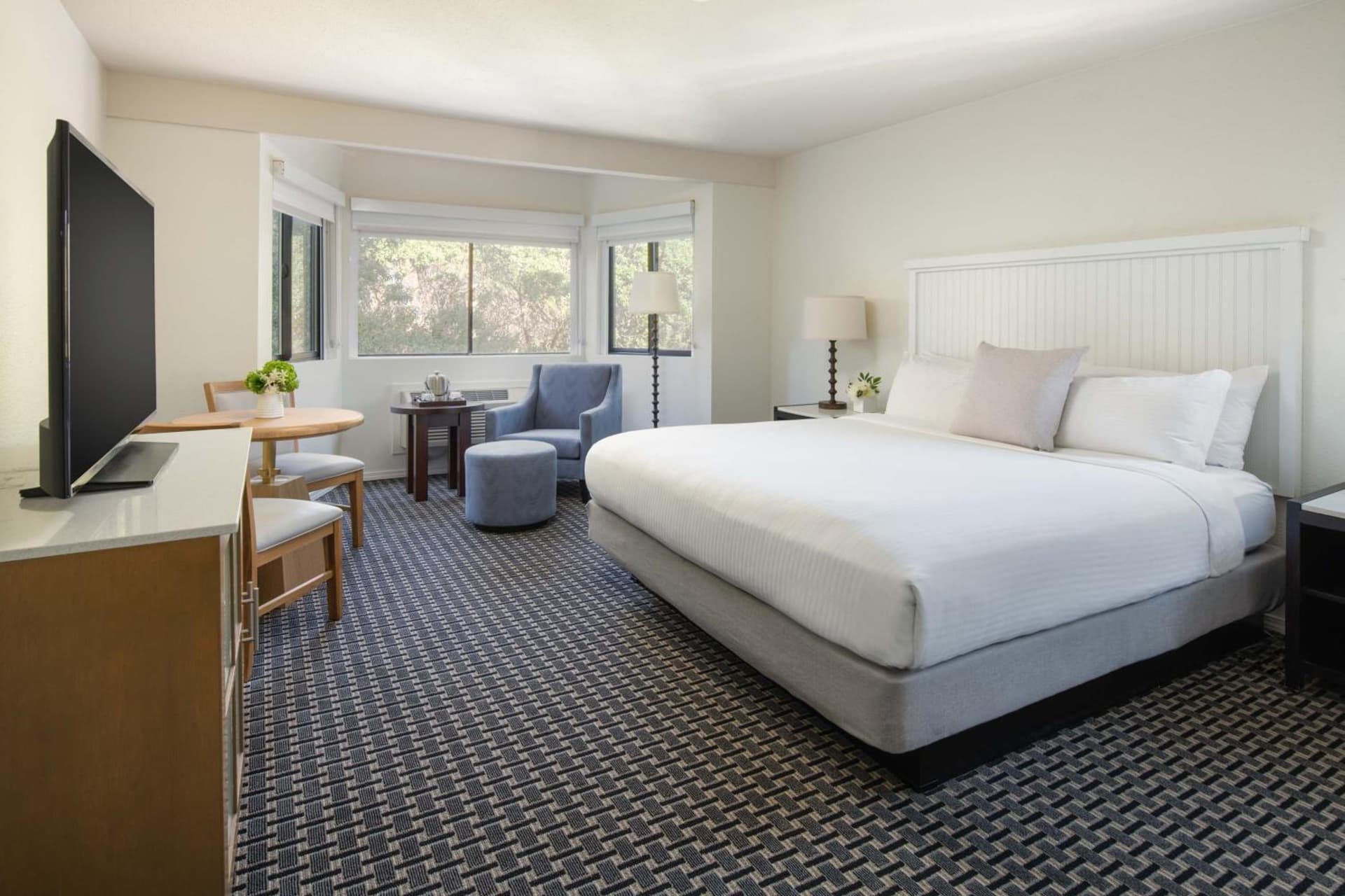 The Lodge at Tiburon property views in Tiburon, CA — gallery photo 3