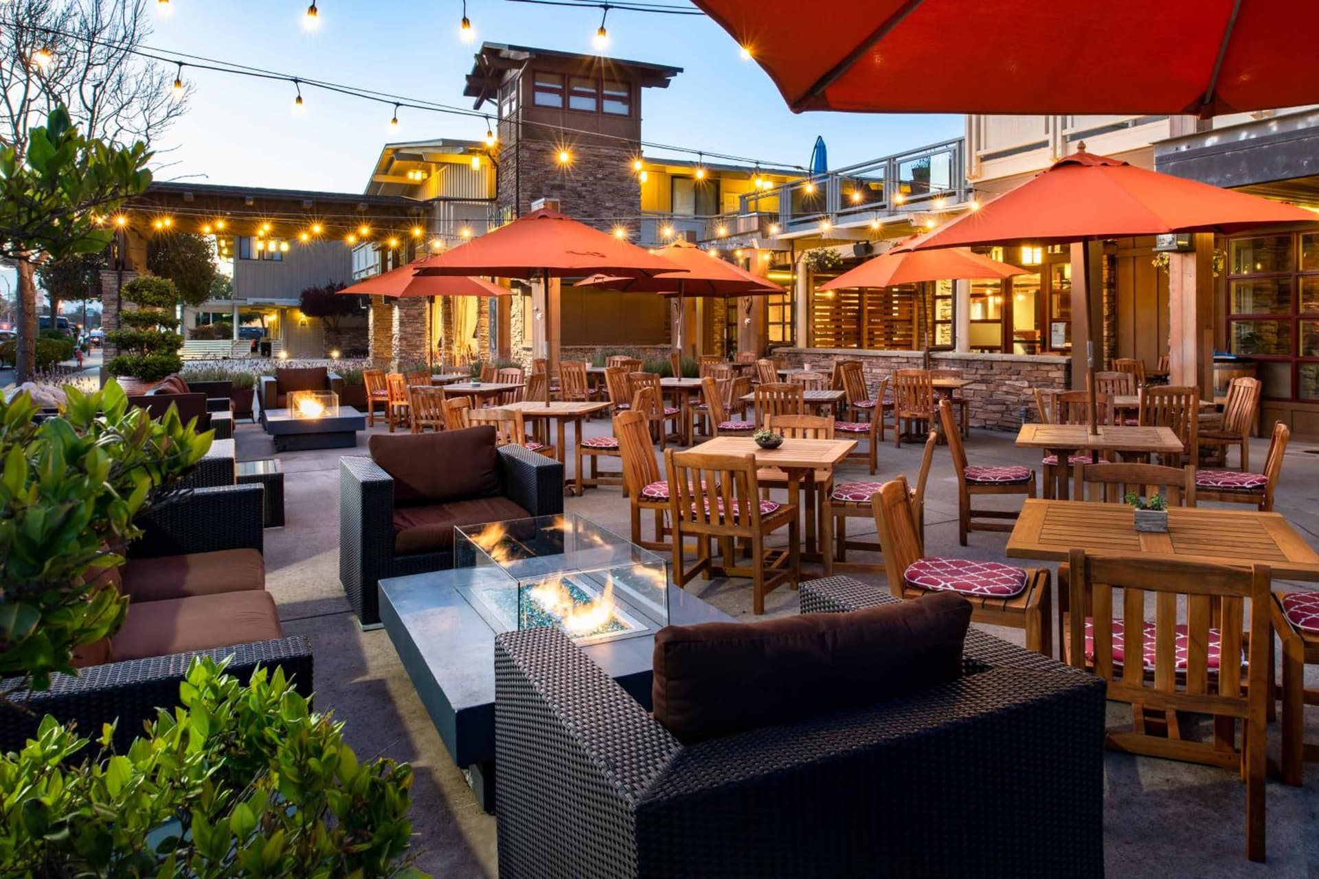 The Lodge at Tiburon interior in Tiburon, CA — gallery photo 2