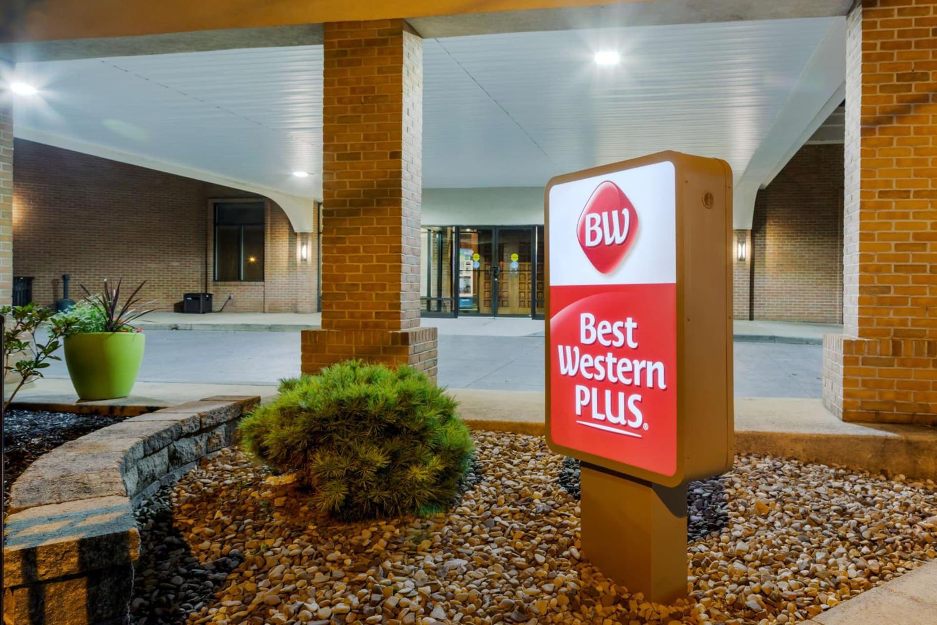 Best Western Plus Wooster Hotel & Conference Center gallery photo in Wooster, OH — image 33