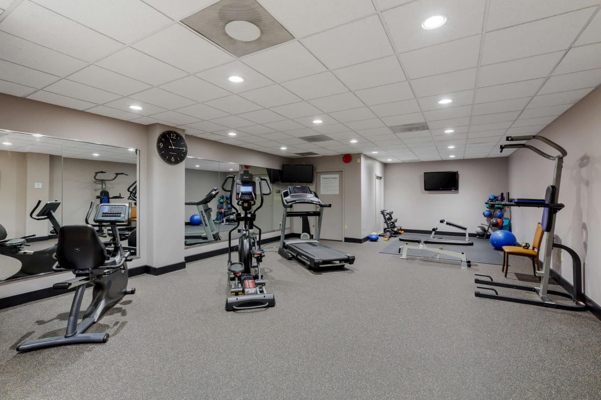 Best Western Plus Wooster Hotel & Conference Center gallery photo in Wooster, OH — image 32