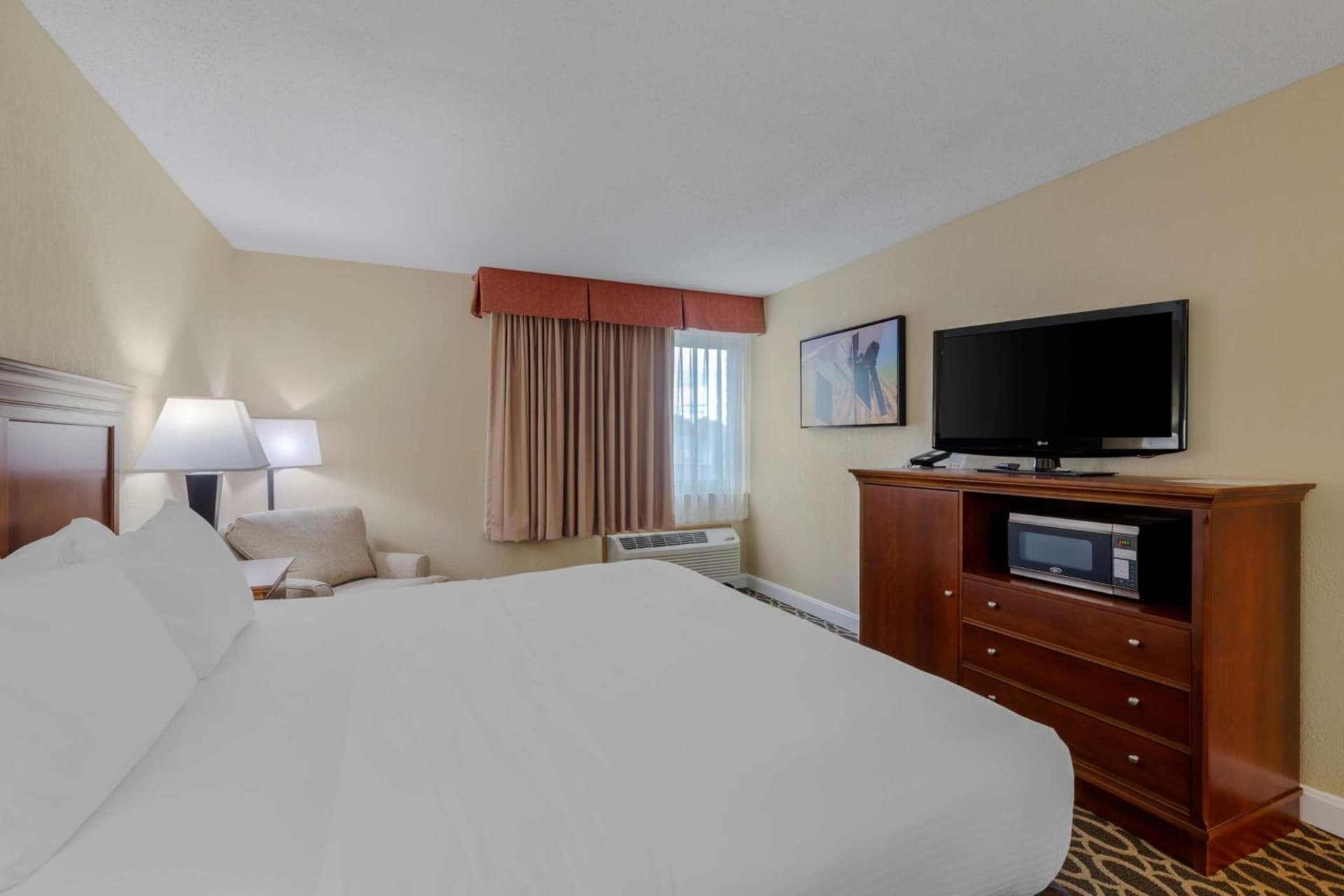 Best Western Plus Wooster Hotel & Conference Center gallery photo in Wooster, OH — image 15
