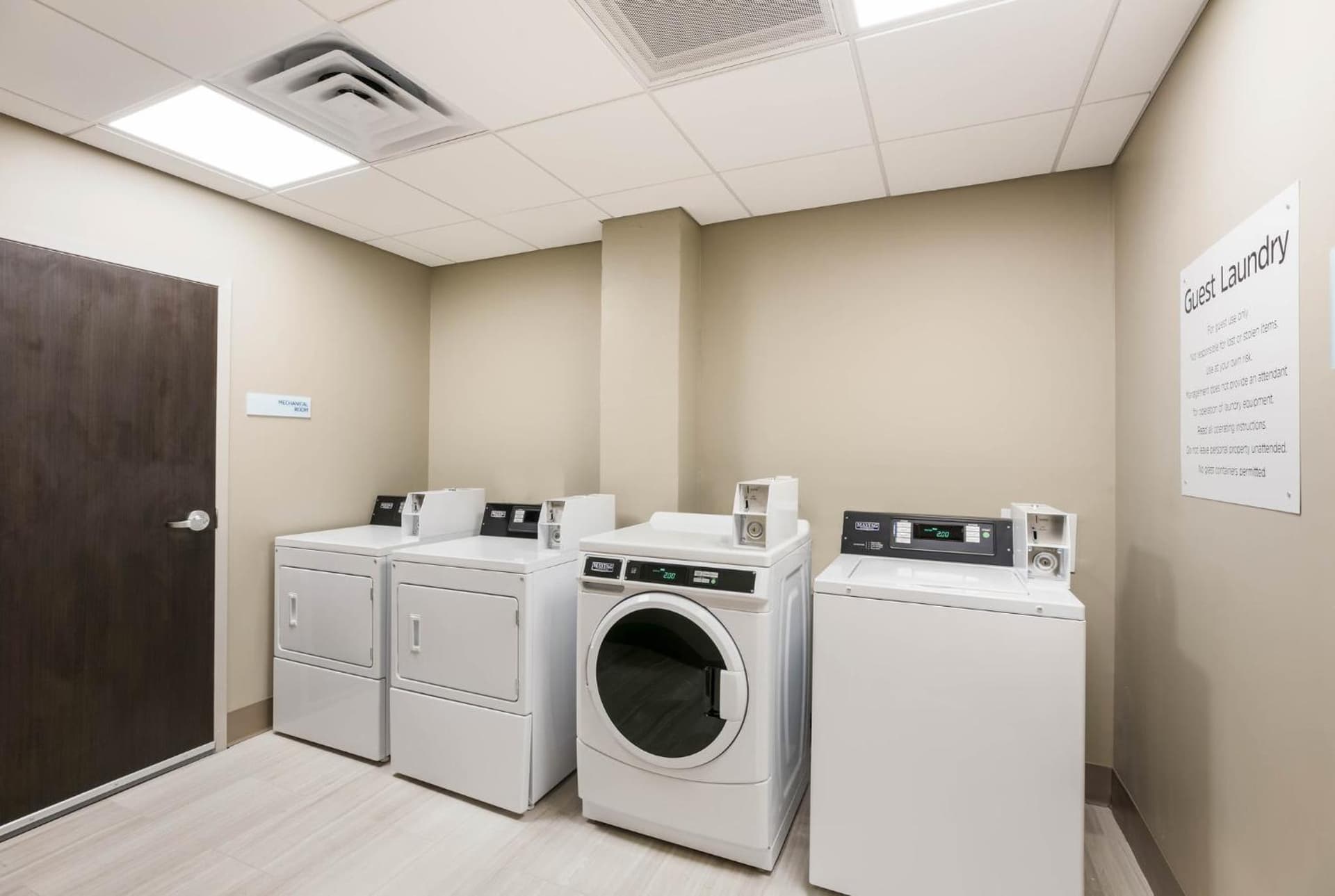 Holiday Inn Express & Suites Jacksonville - Town Center by IHG gallery photo in Jacksonville, FL — image 19