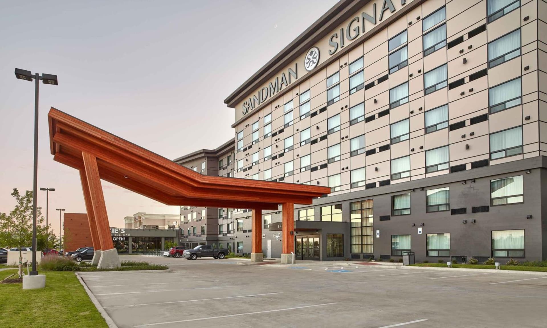 Sandman Signature Plano-Frisco Hotel gallery photo in Plano, TX — image 43