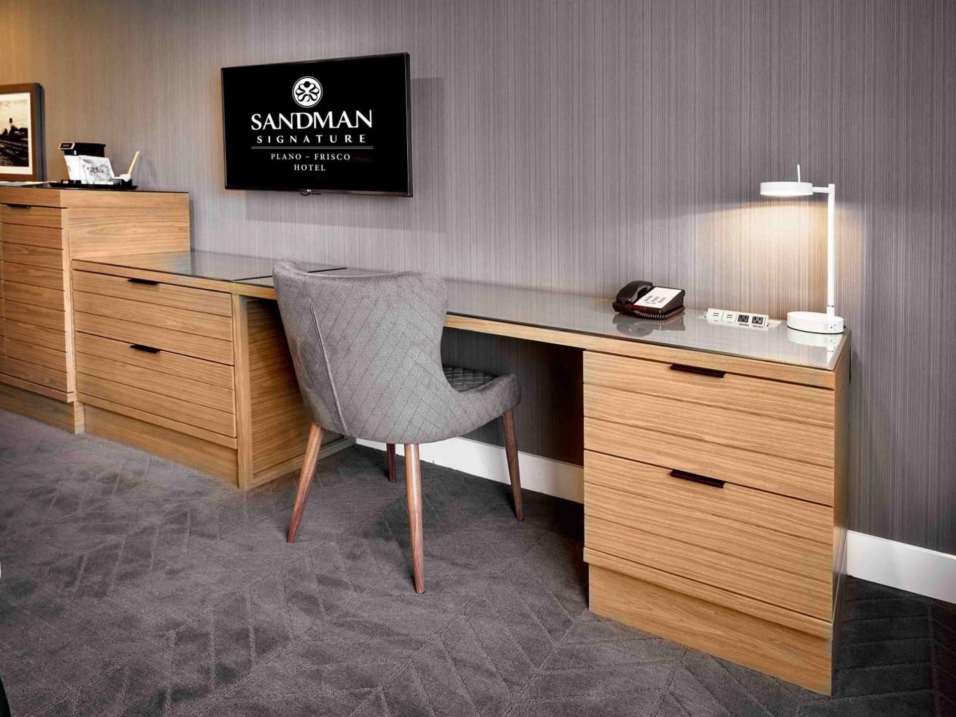 Sandman Signature Plano-Frisco Hotel gallery photo in Plano, TX — image 4