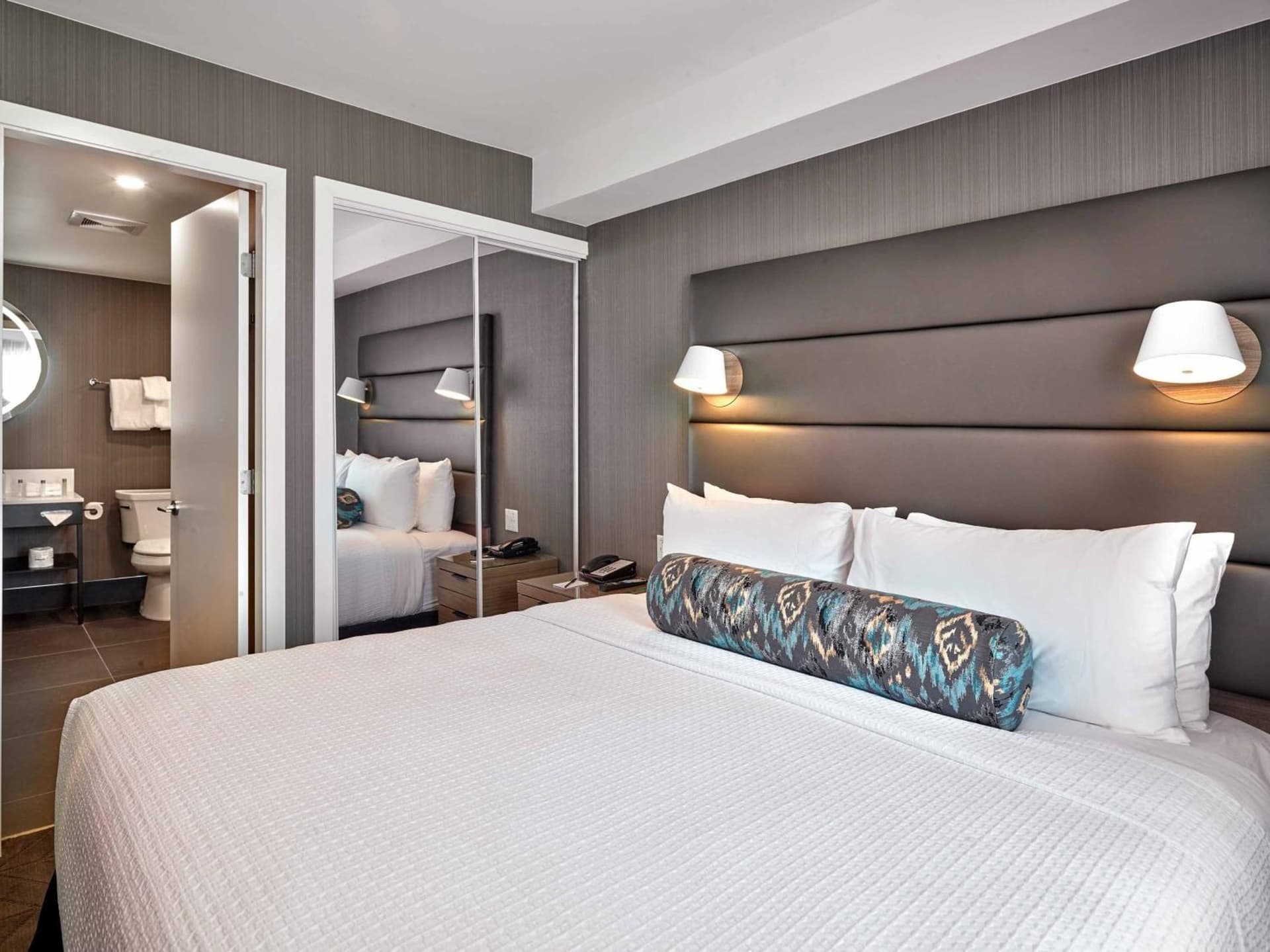Sandman Signature Plano-Frisco Hotel gallery photo in Plano, TX — image 54