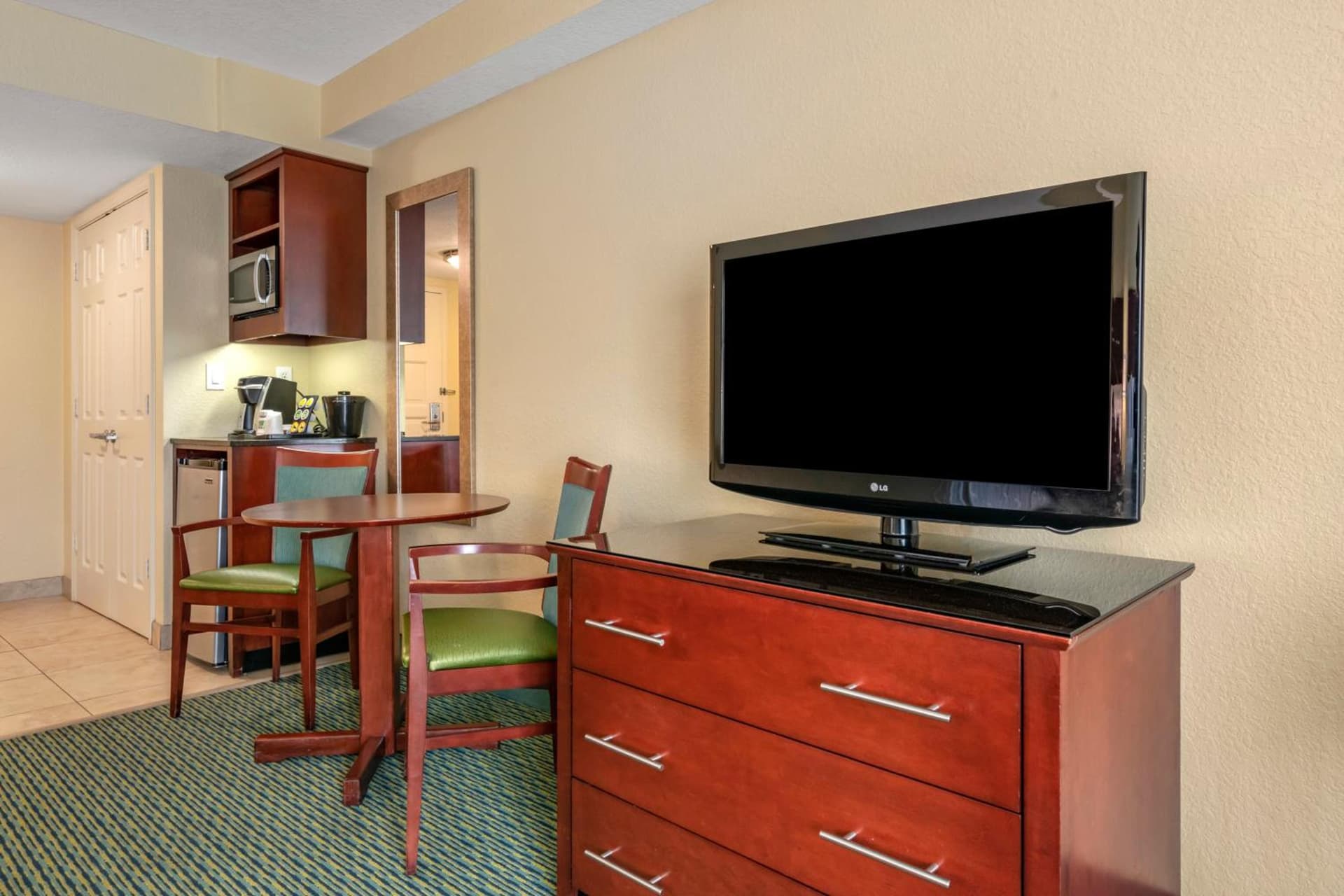 Holiday Inn Resort Orlando - Lake Buena Vista by IHG property views in Orlando, FL — gallery photo 3