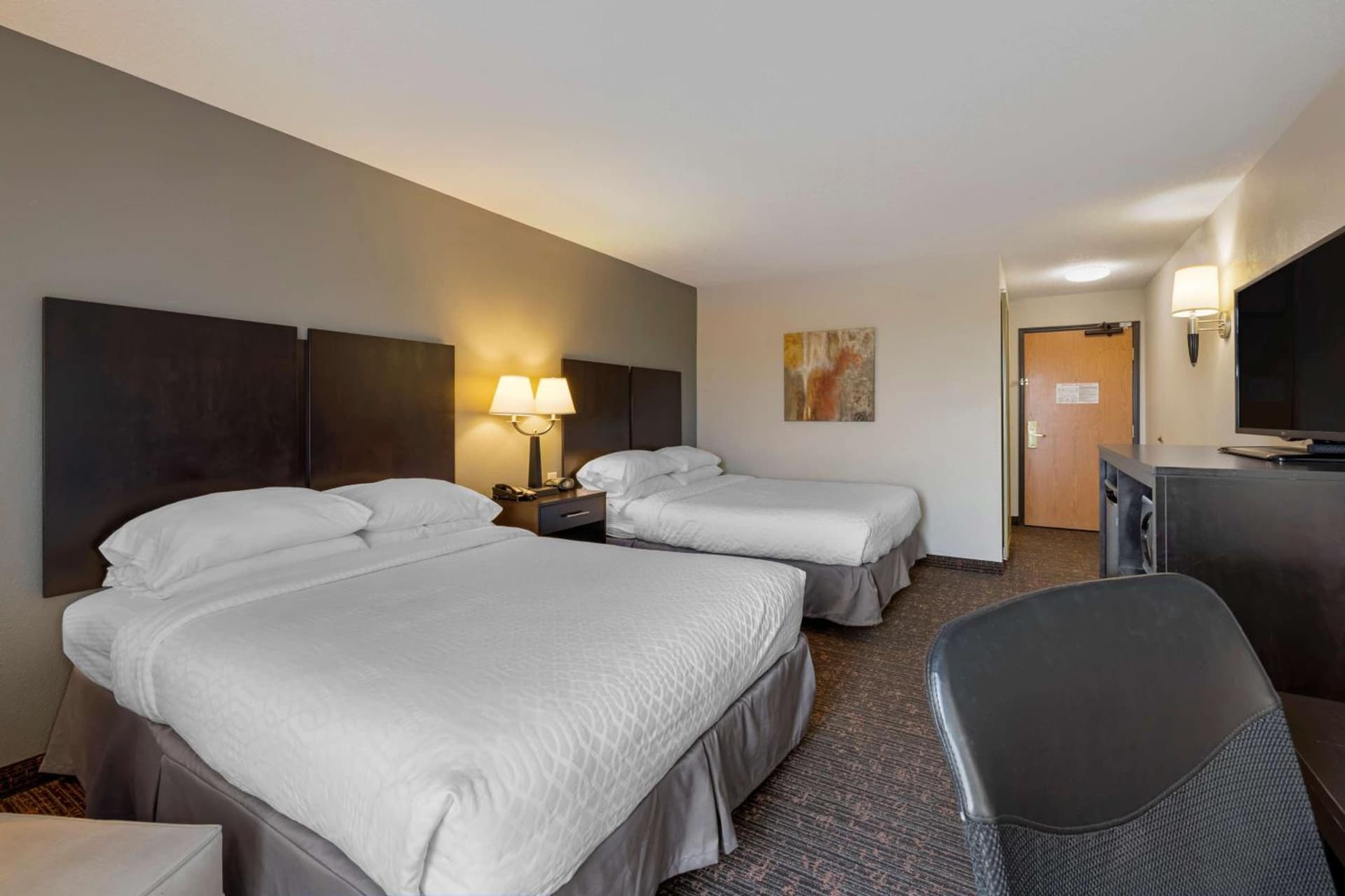 Best Western Plus Omaha Airport Inn property views in Carter Lake, IA — gallery photo 3