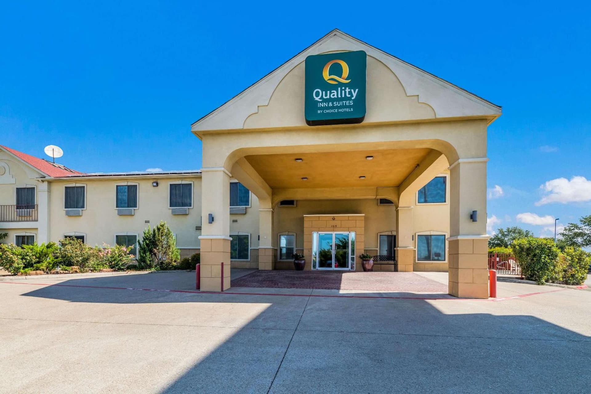 Quality Inn & Suites Terrell property views in Terrell, TX — gallery photo 3