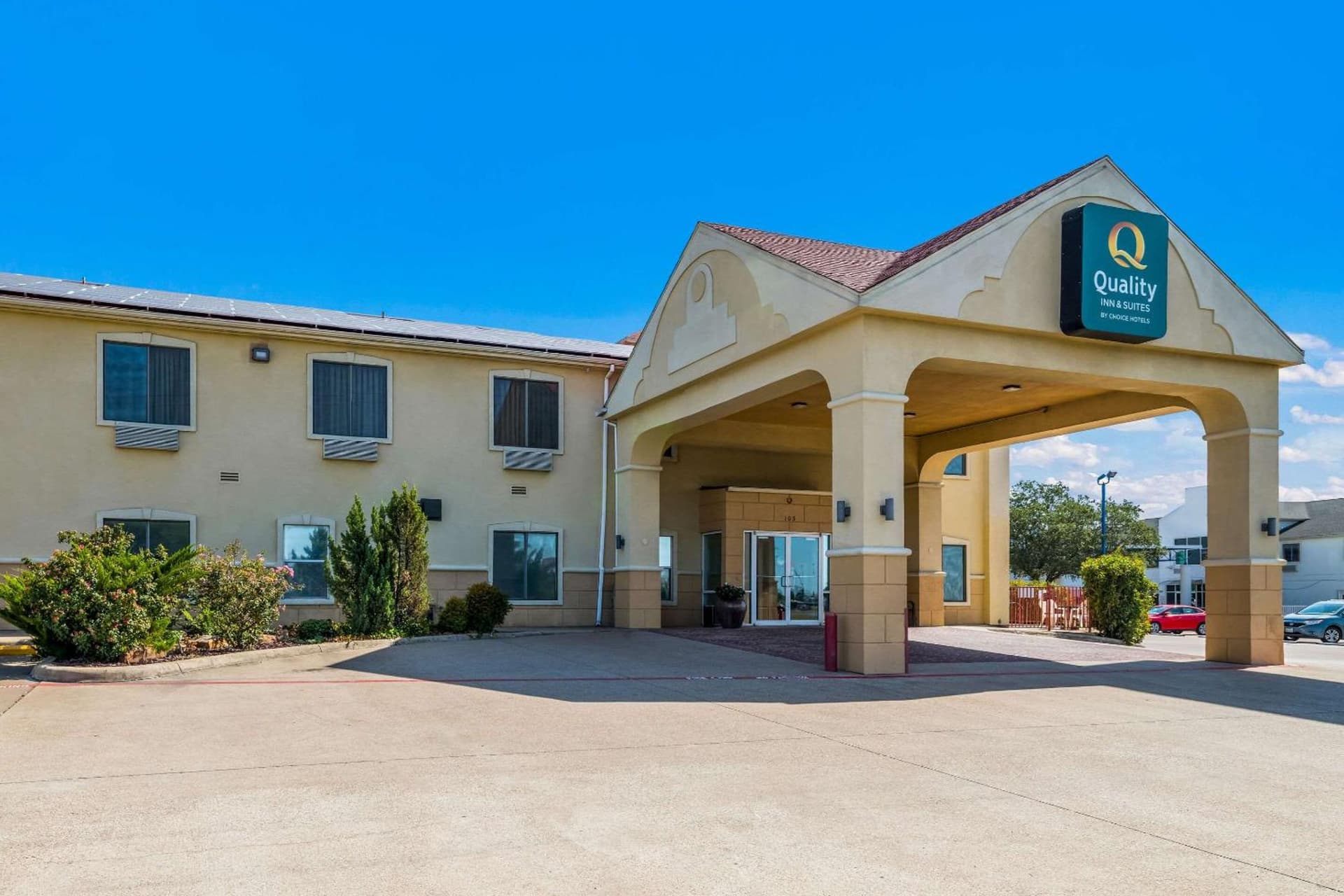 Quality Inn & Suites Terrell property views in Terrell, TX — gallery photo 3
