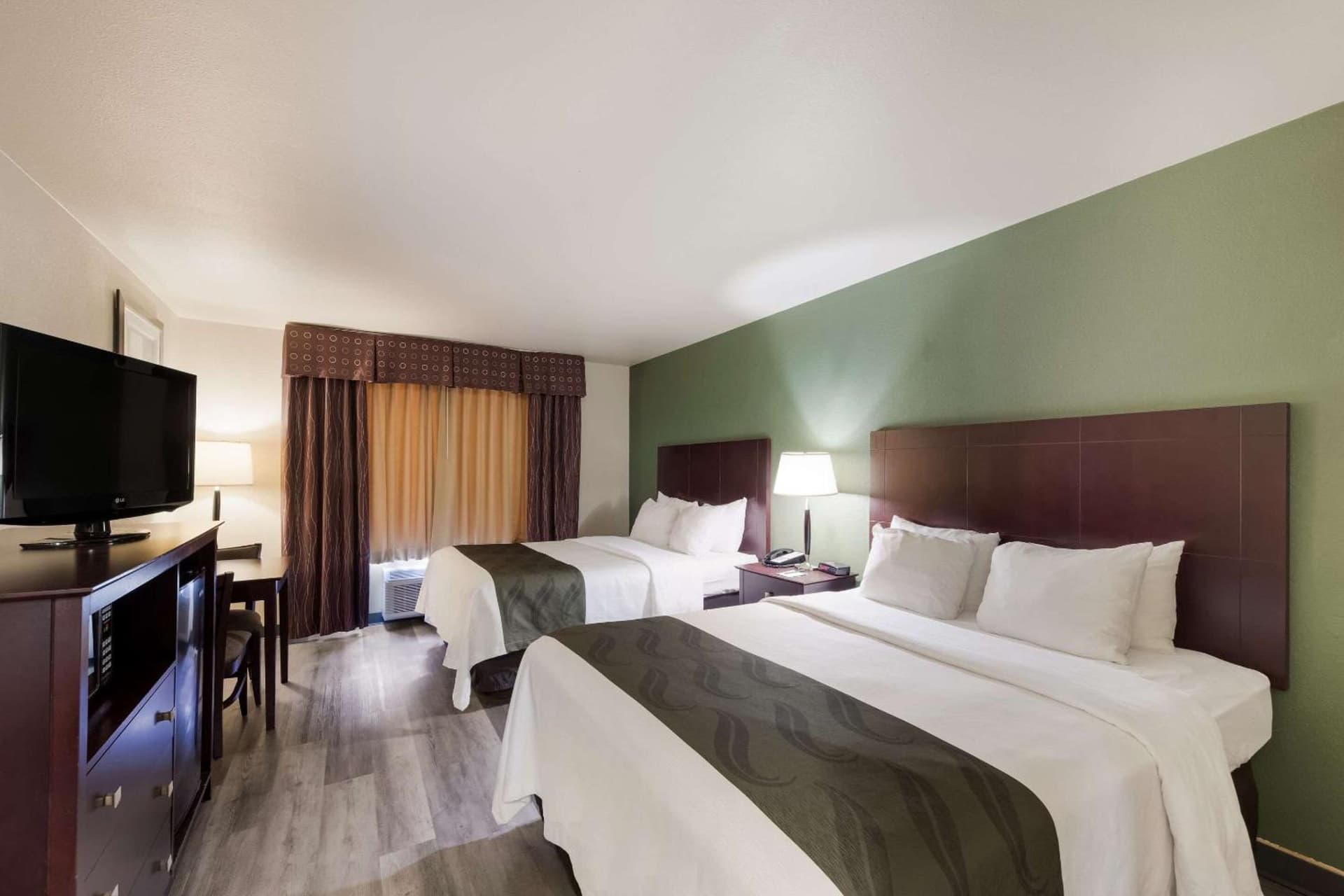 Quality Inn & Suites Terrell gallery photo in Terrell, TX — image 61