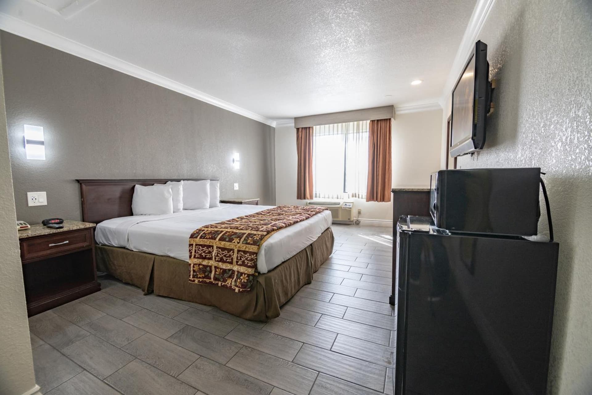 Hospitality Inn gallery photo in San Bernardino, CA — image 50