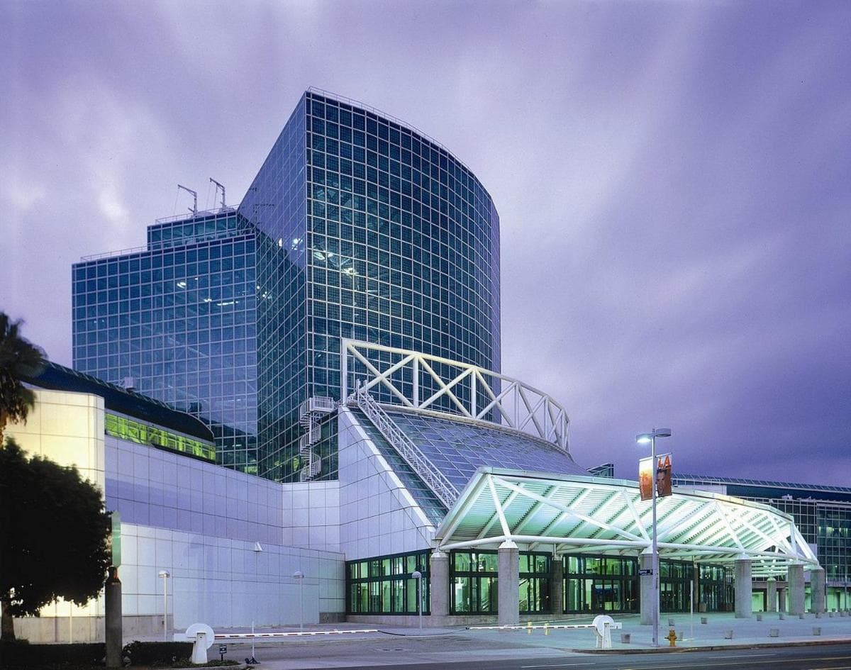 ViewPoint Suites featured exterior or lobby in Los Angeles, CA — similar hotel