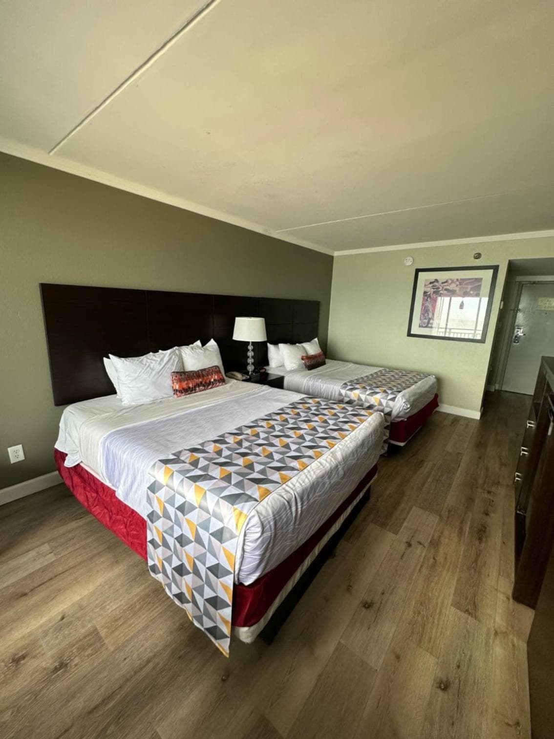 Sandcastle Resort gallery photo in Virginia Beach, VA — image 11