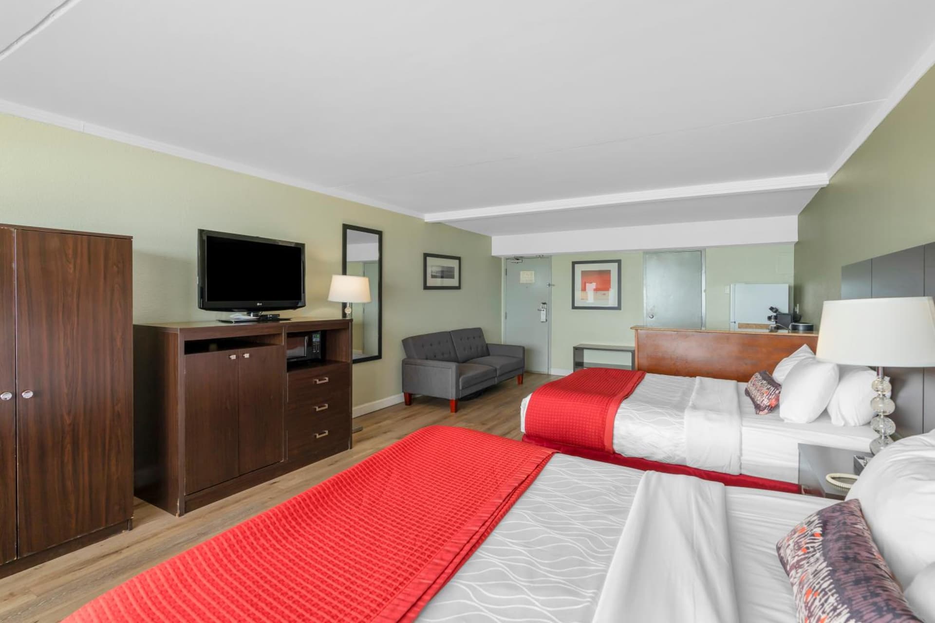 Sandcastle Resort gallery photo in Virginia Beach, VA — image 63