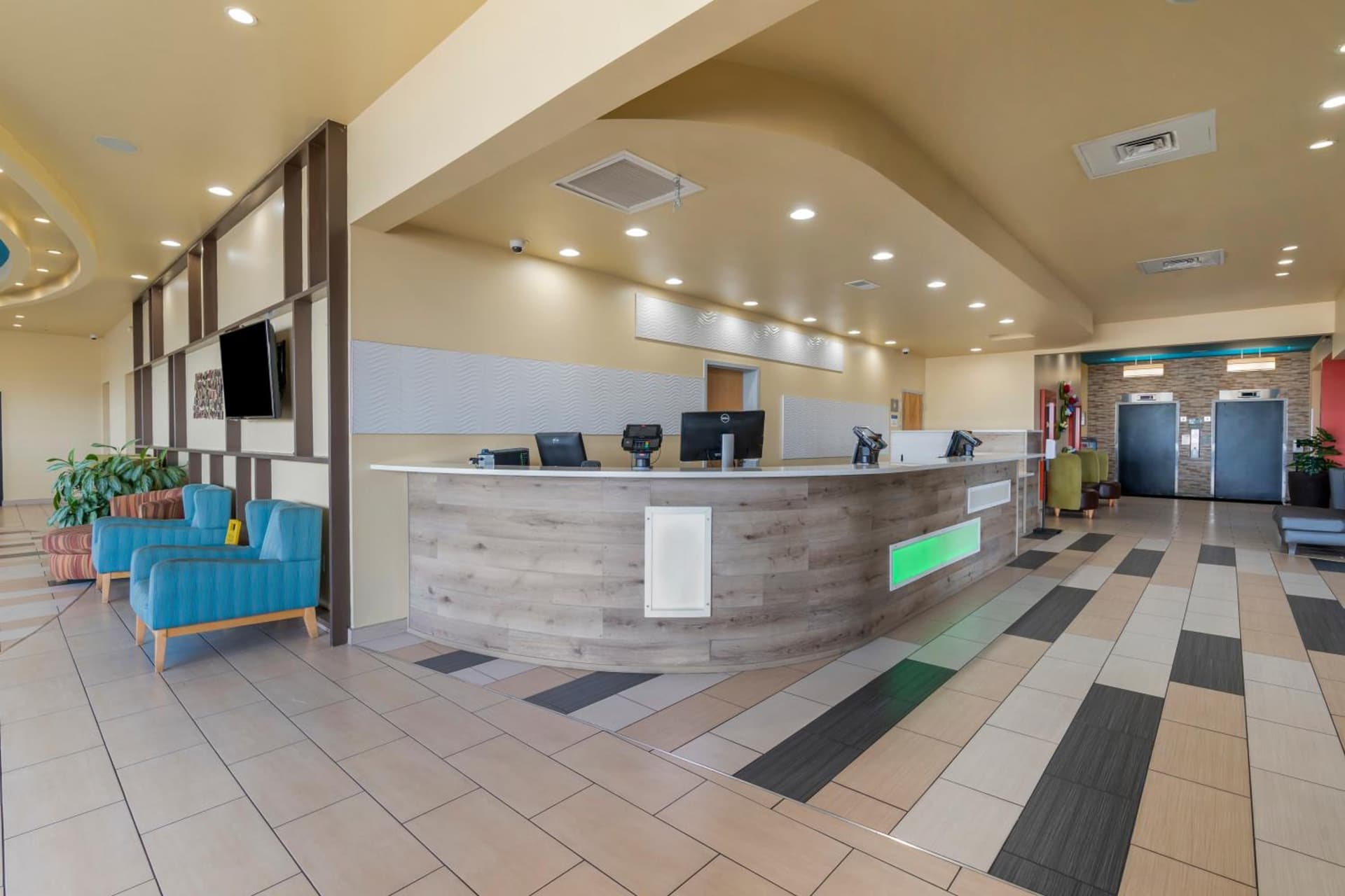 Sandcastle Resort gallery photo in Virginia Beach, VA — image 99