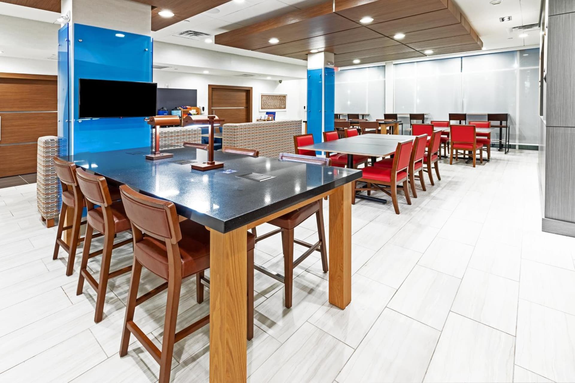 Holiday Inn Express & Suites - Stafford NW - Sugar Land by IHG gallery photo in Stafford, TX — image 55