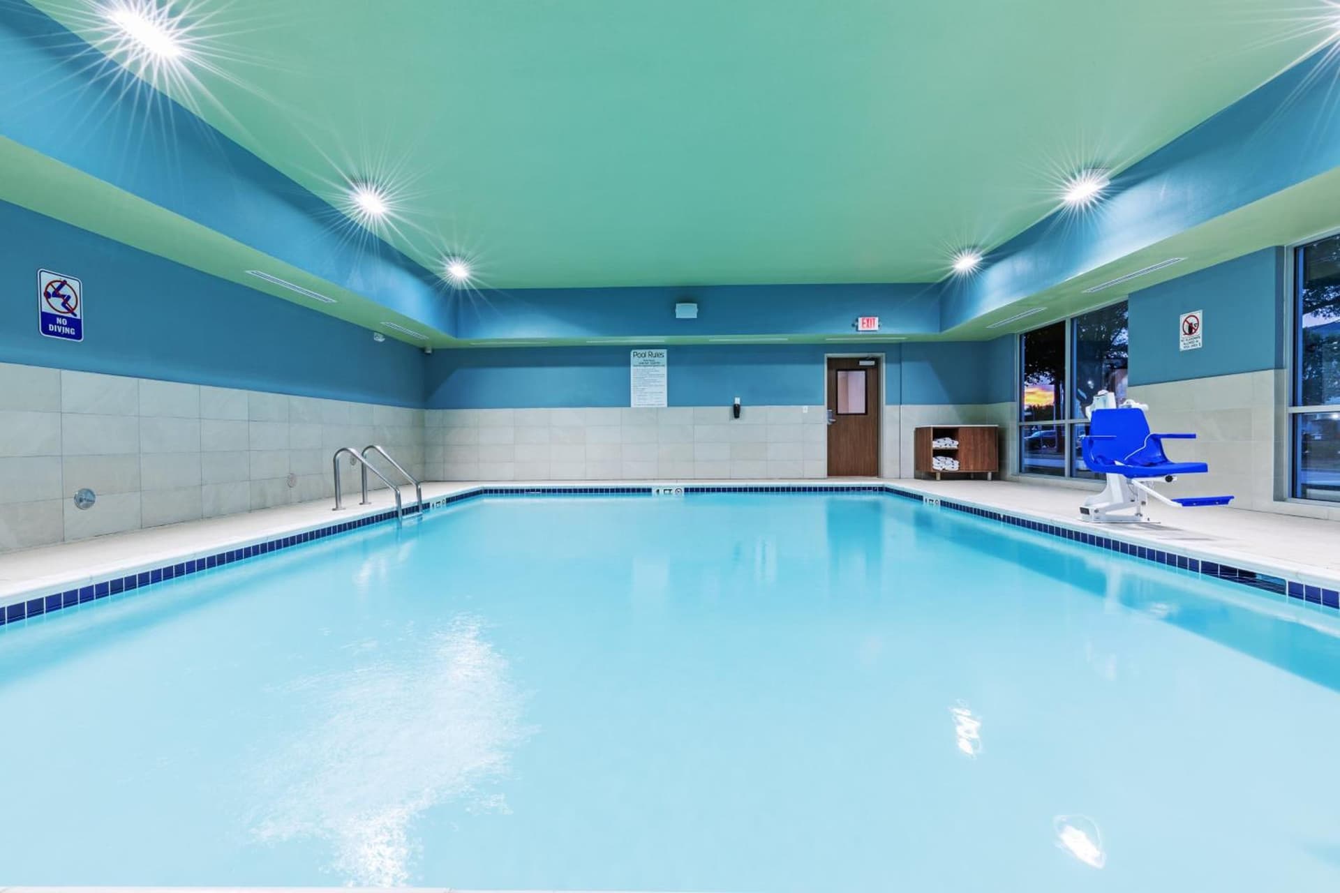 Holiday Inn Express & Suites - Stafford NW - Sugar Land by IHG gallery photo in Stafford, TX — image 27