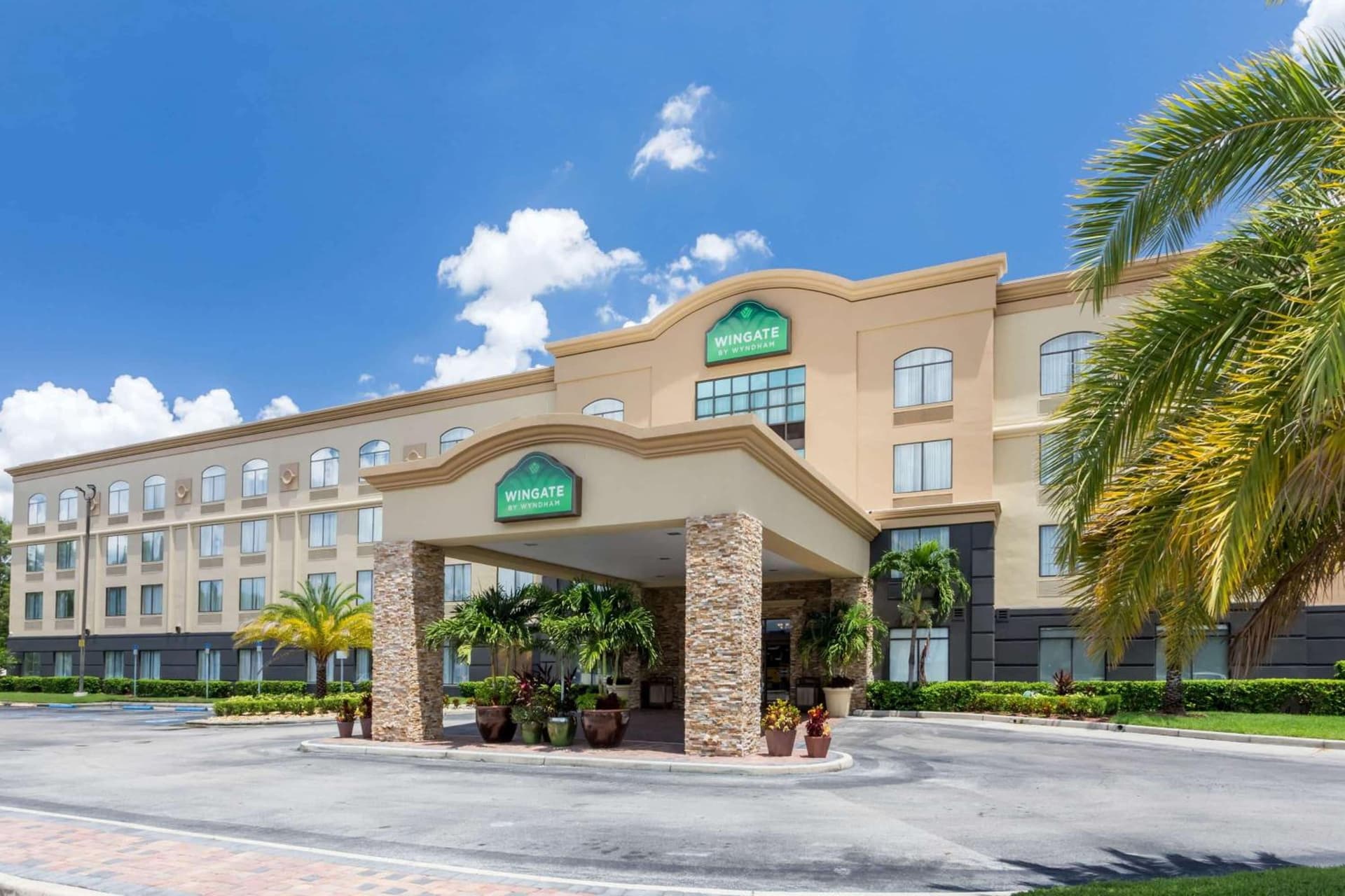 Wingate by Wyndham, Universal Studios - Free Theme Park Shuttle featured exterior or lobby in Orlando, FL — similar hotel