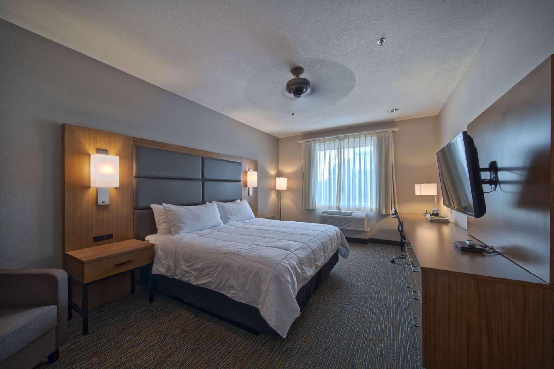 Wingate by Wyndham Houston Bush Intercontinental Airport gallery photo in Houston, TX — image 9