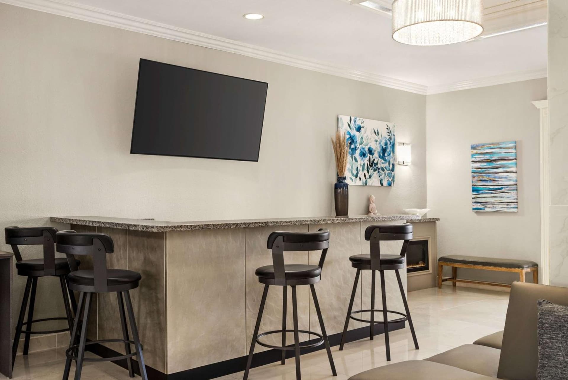 La Quinta by Wyndham Brownsville North gallery photo in Brownsville, TX — image 12