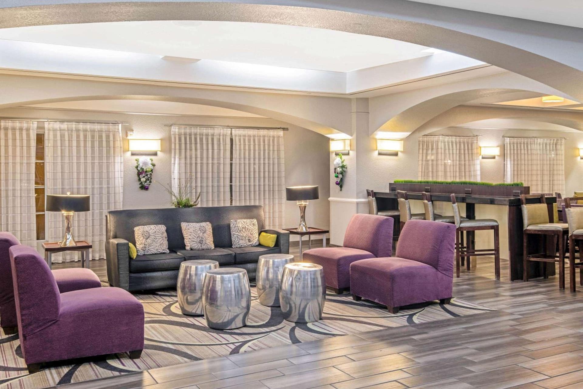 La Quinta by Wyndham San Antonio Airport property views in San Antonio, TX — gallery photo 3