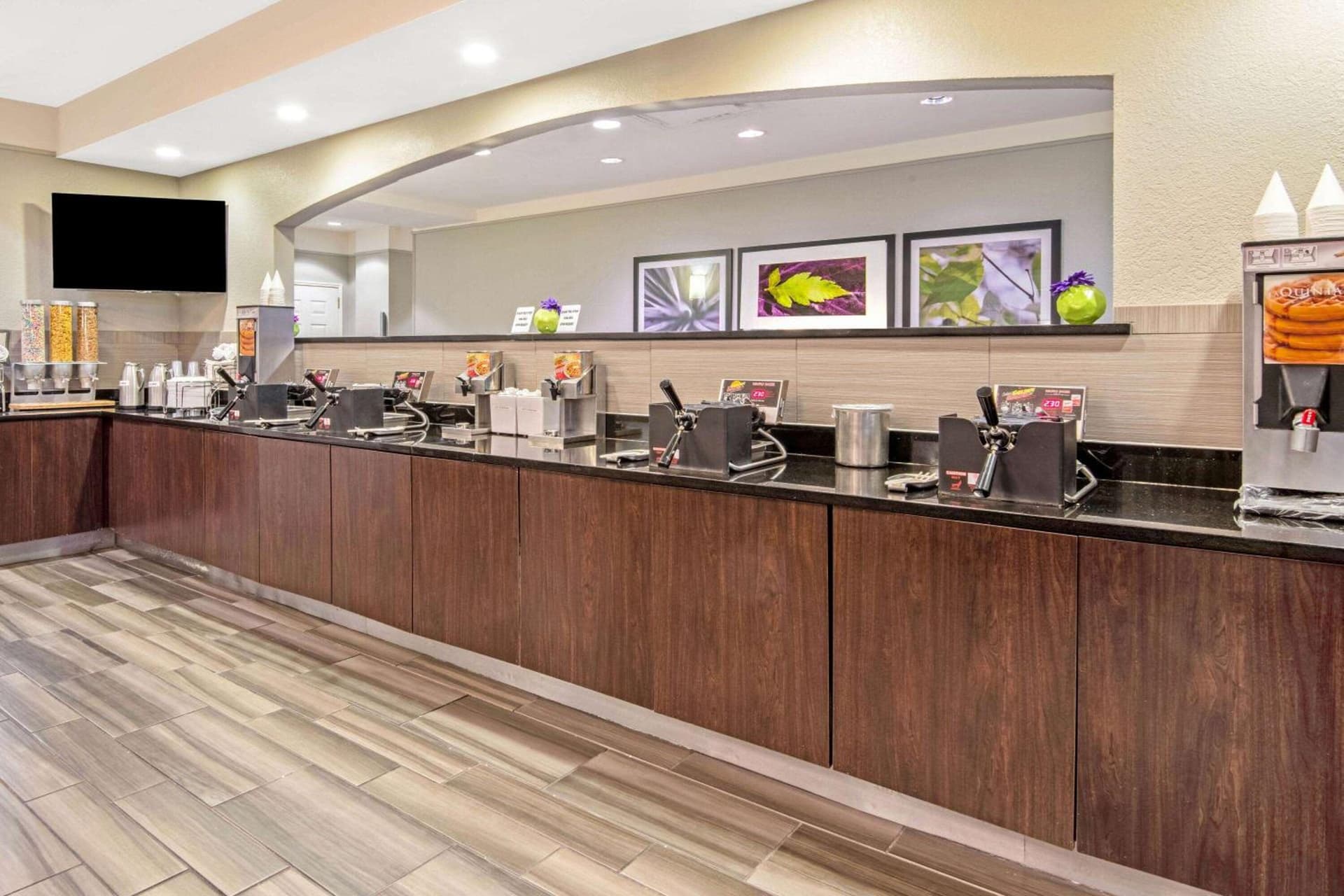 La Quinta by Wyndham San Antonio Airport gallery photo in San Antonio, TX — image 16