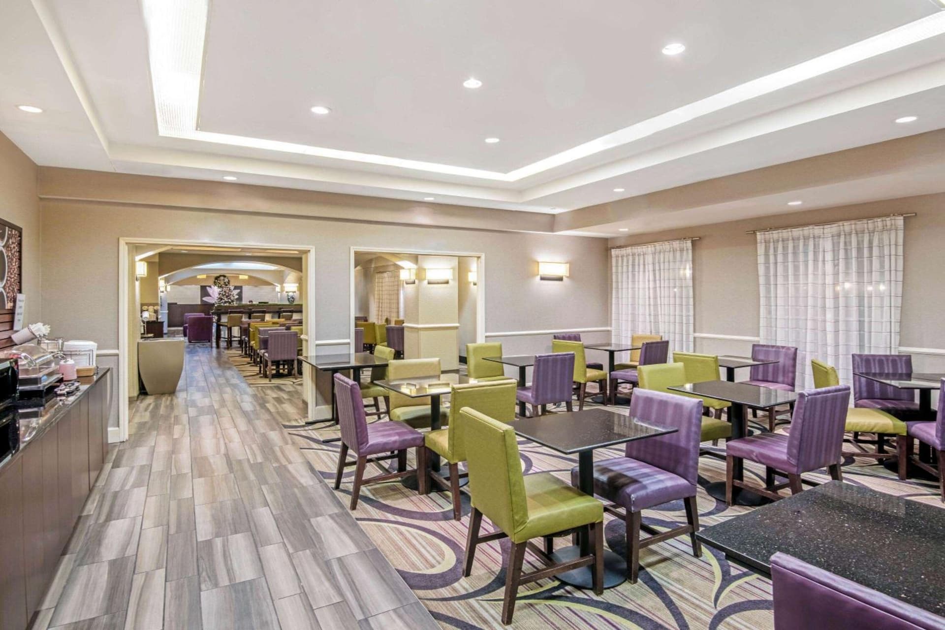 La Quinta by Wyndham San Antonio Airport gallery photo in San Antonio, TX — image 25