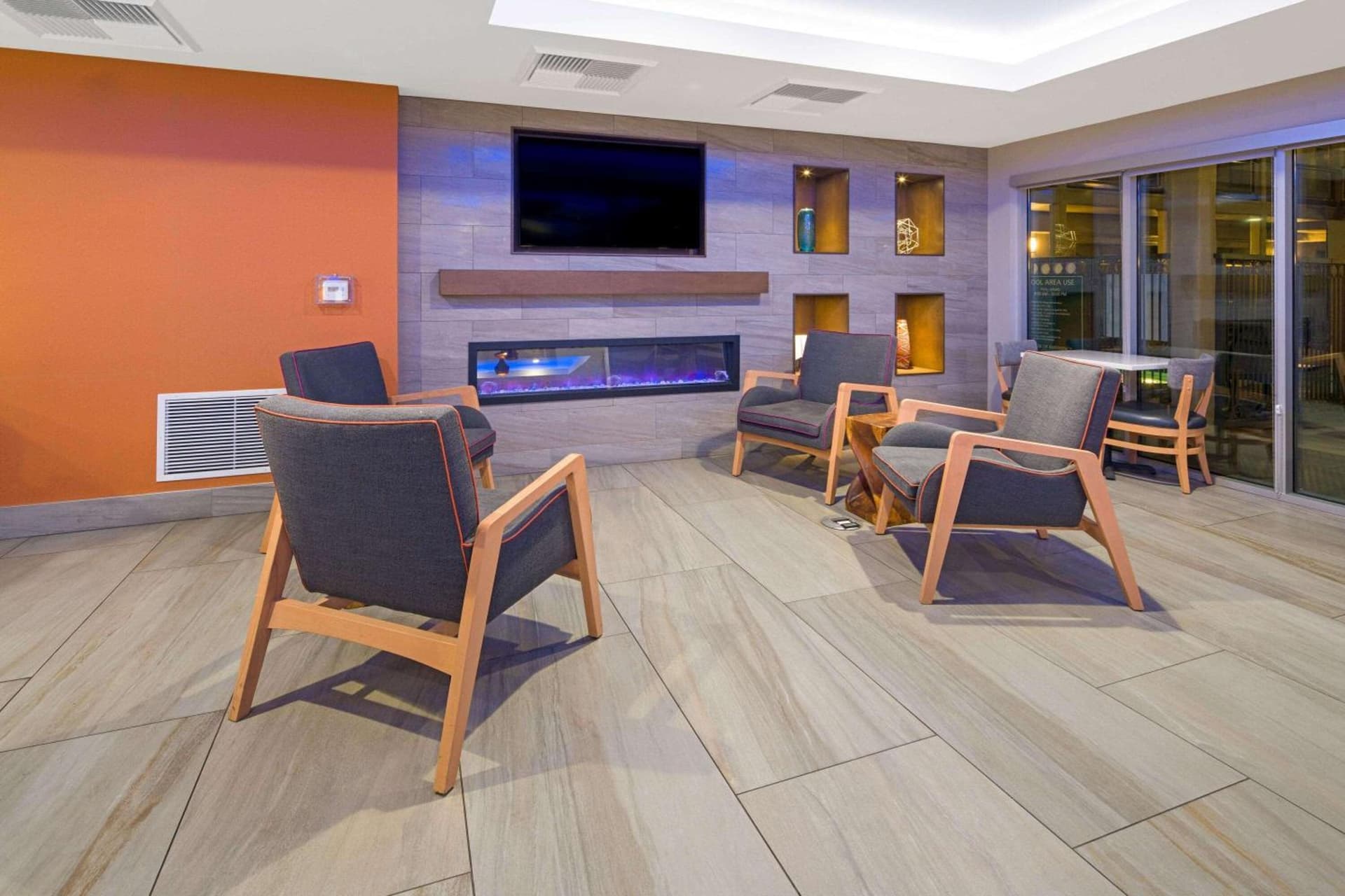 La Quinta by Wyndham Orange County Airport gallery photo in Santa Ana, CA — image 18