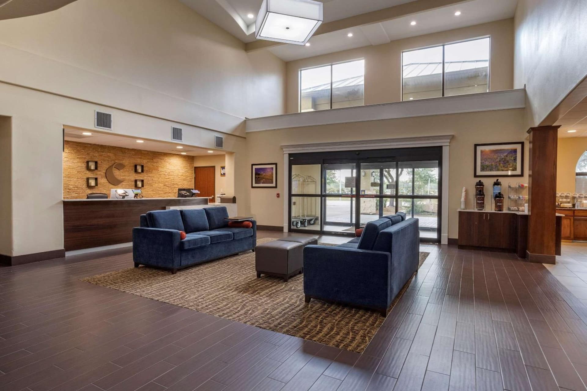 Comfort Suites Houston near Medical Center- NRG Stadium property views in Houston, TX — gallery photo 3