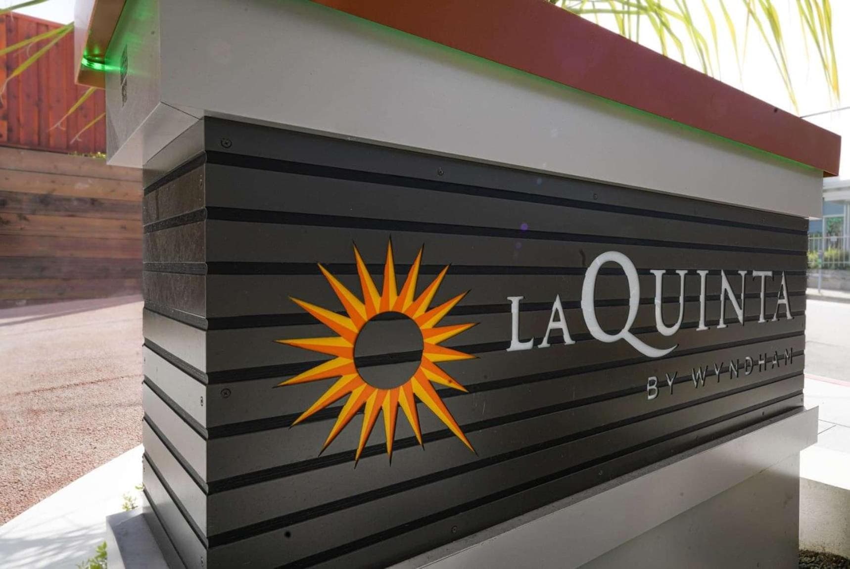 La Quinta Inn & Suites by Wyndham Santa Cruz gallery photo in Santa Cruz, CA — image 18