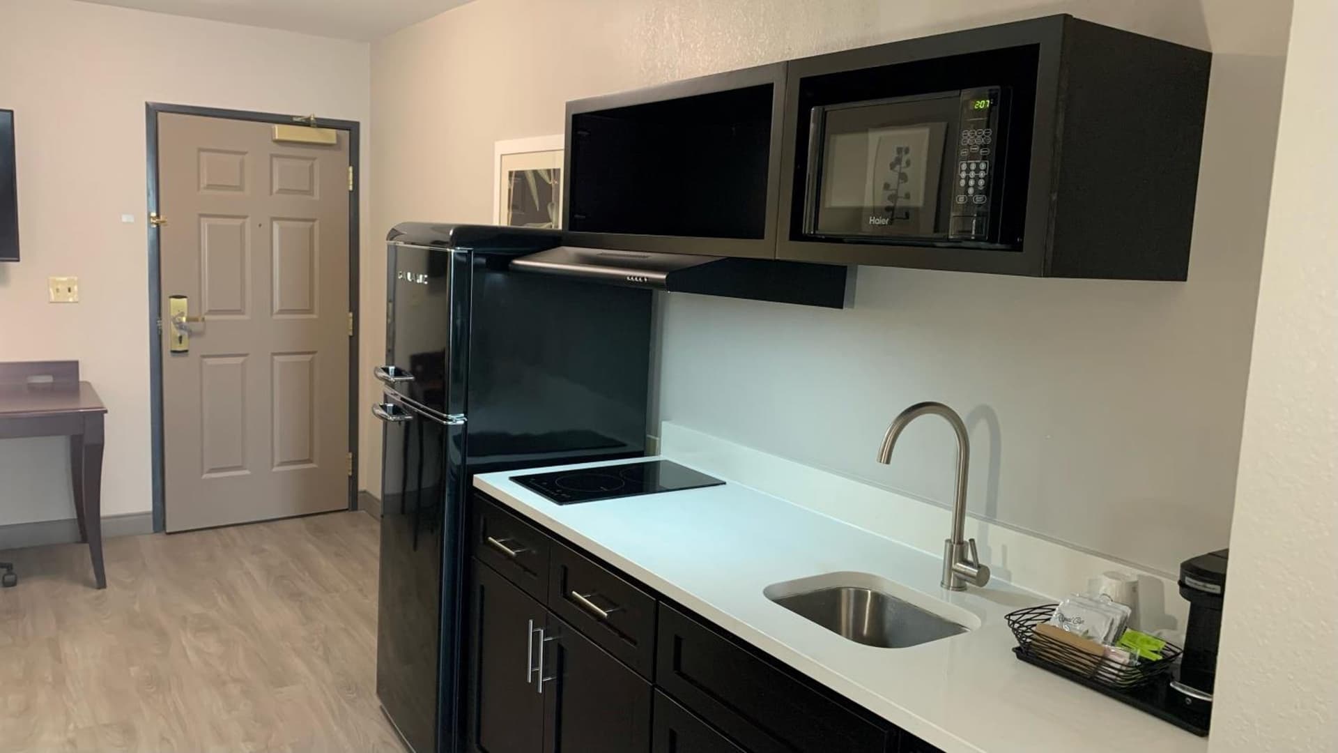 Country Inn & Suites by Radisson, Tucson City Center AZ gallery photo in Tucson, AZ — image 17