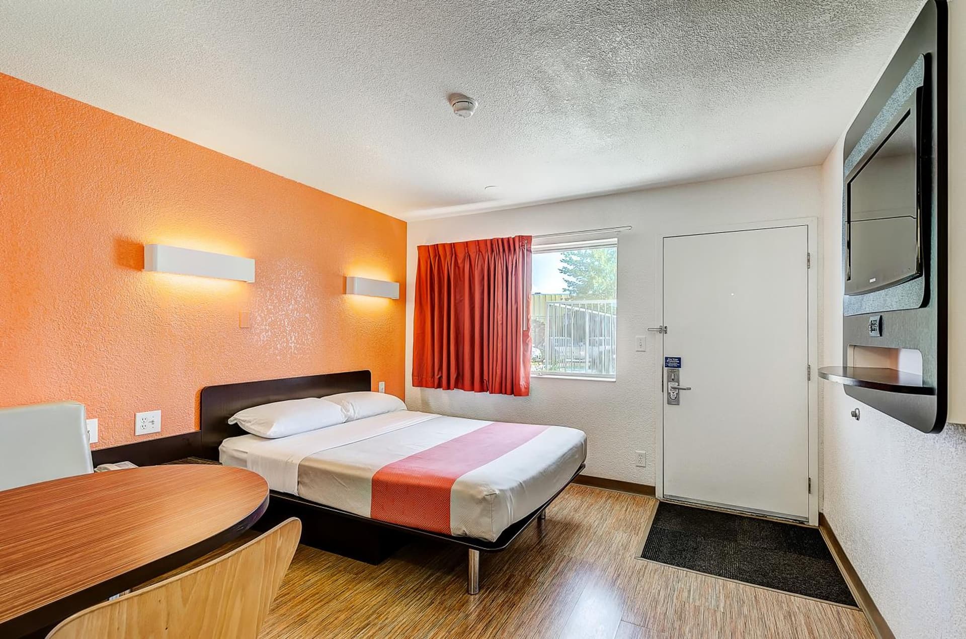 Motel 6 Thornton gallery photo in Thornton, CO — image 39
