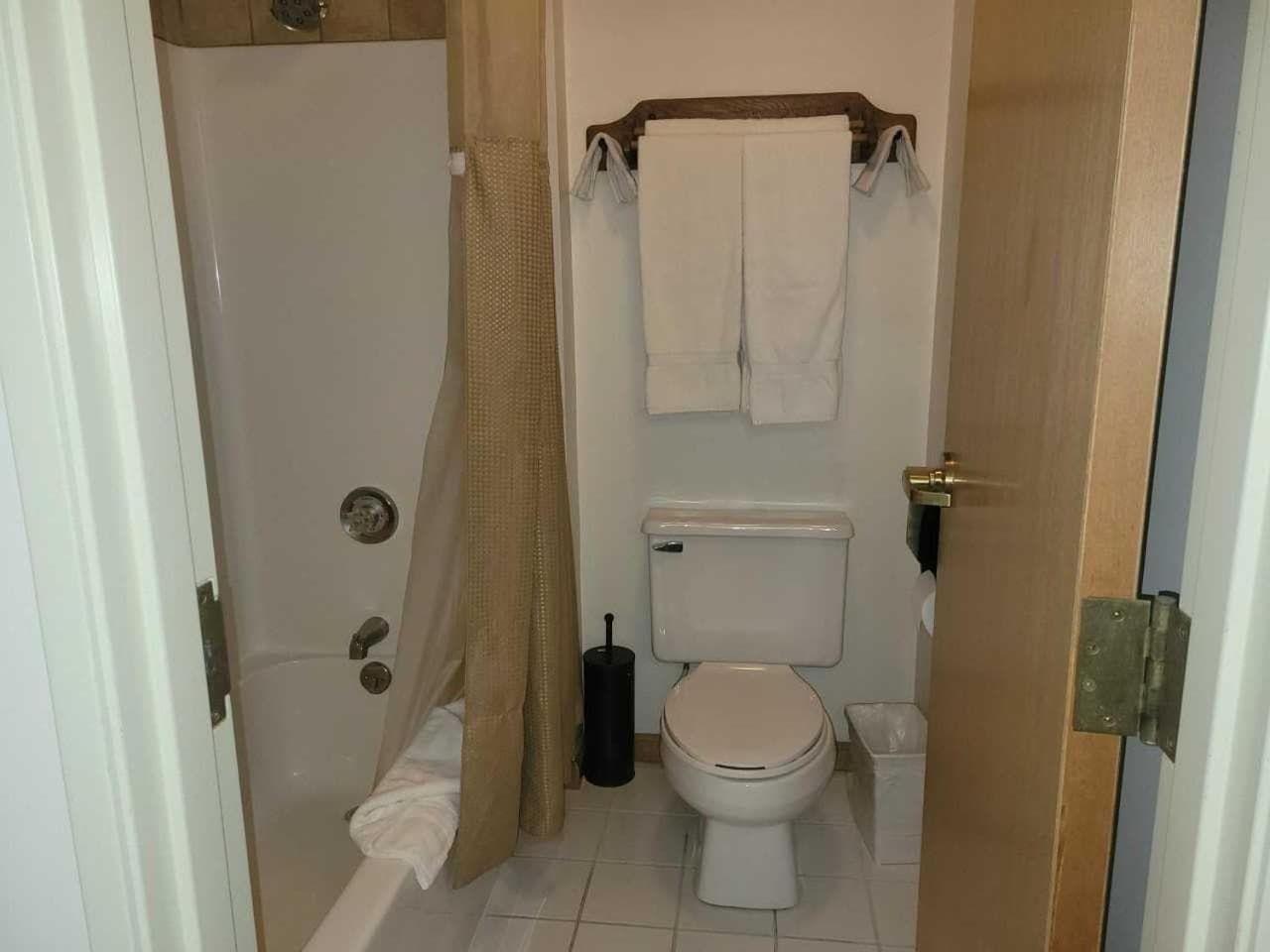 Brook Pointe Resort gallery photo in Syracuse, IN — image 28