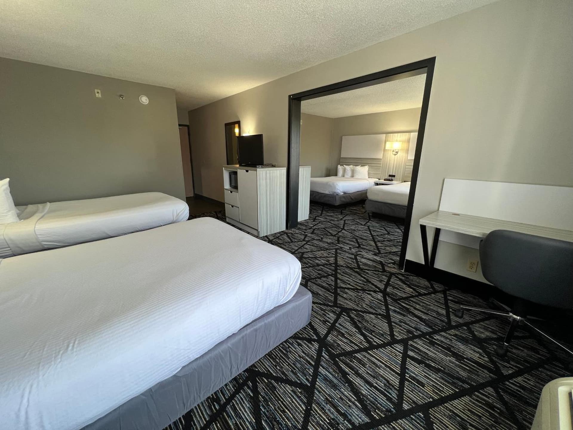Baymont by Wyndham Peoria gallery photo in Peoria, IL — image 24