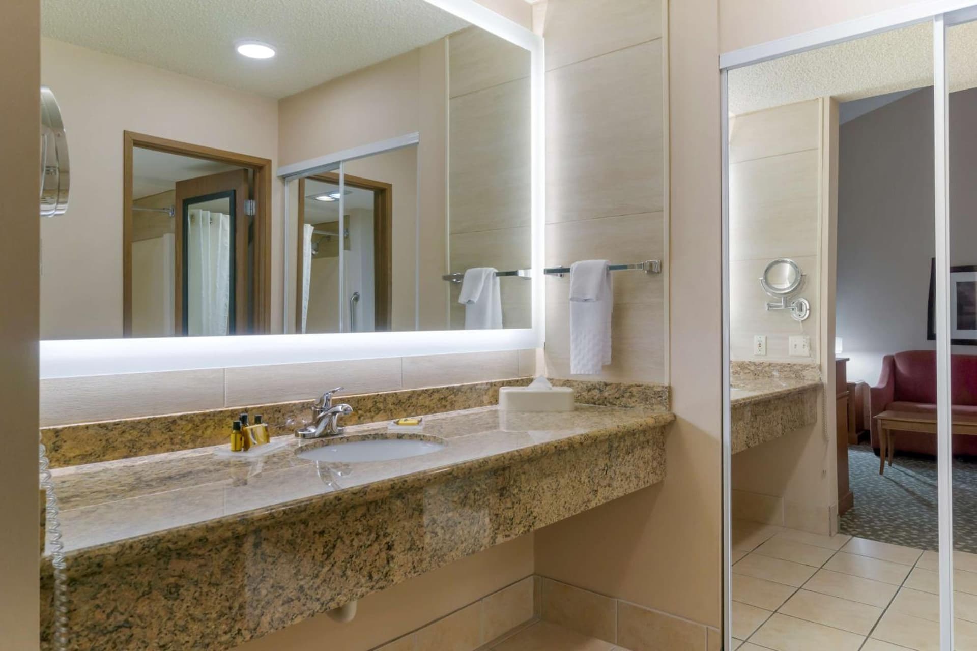 Best Western Plus Oak Harbor Hotel & Conference Center gallery photo in Oak Harbor, WA — image 51
