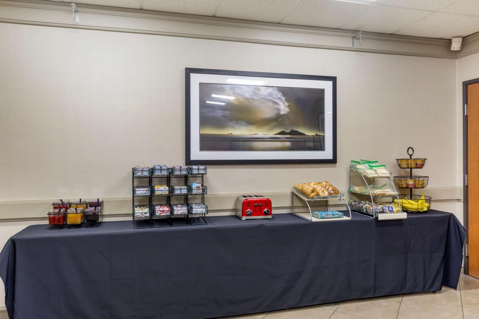 Best Western Plus Oak Harbor Hotel & Conference Center gallery photo in Oak Harbor, WA — image 14