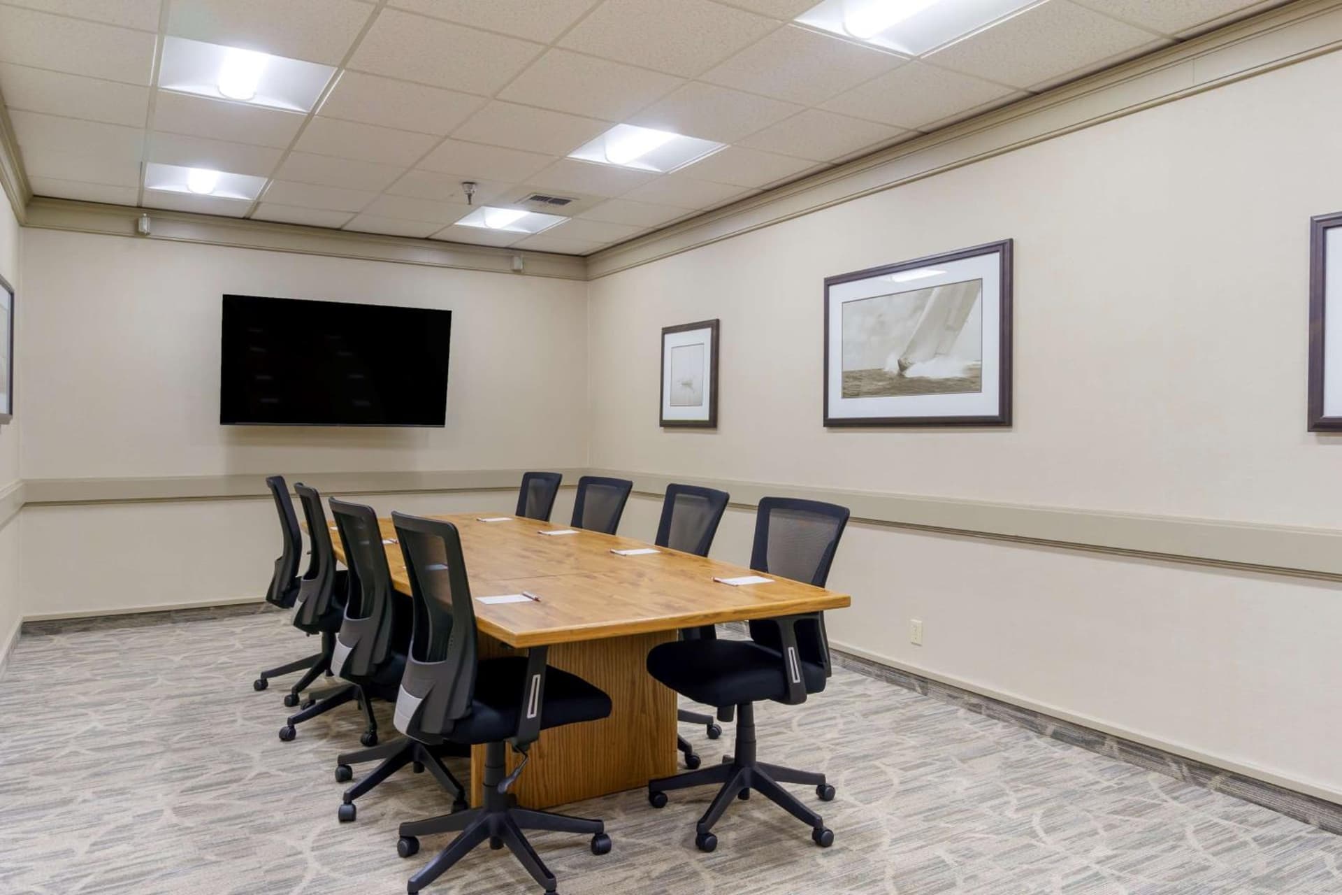 Best Western Plus Oak Harbor Hotel & Conference Center gallery photo in Oak Harbor, WA — image 8