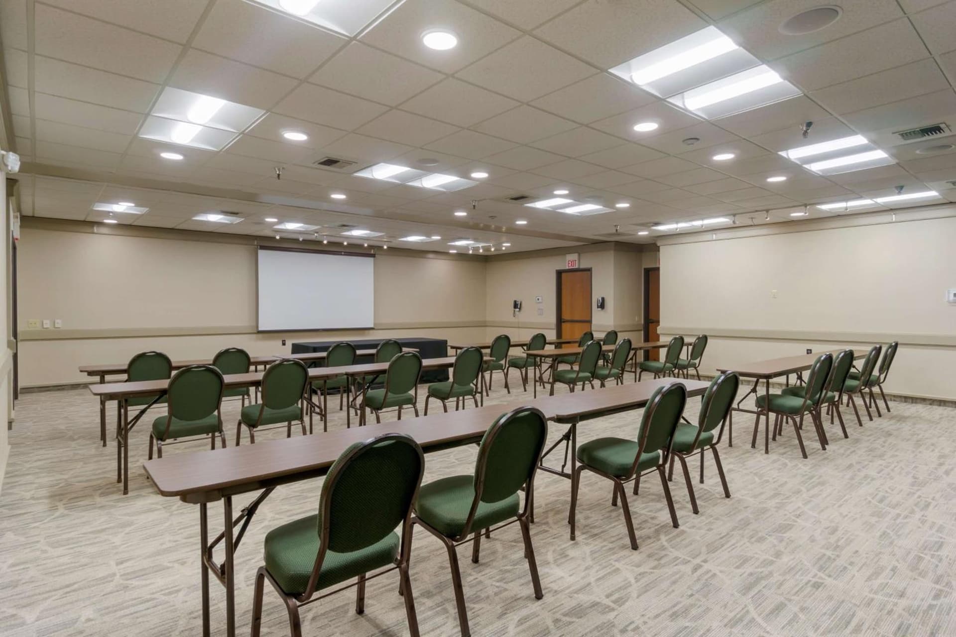 Best Western Plus Oak Harbor Hotel & Conference Center gallery photo in Oak Harbor, WA — image 36