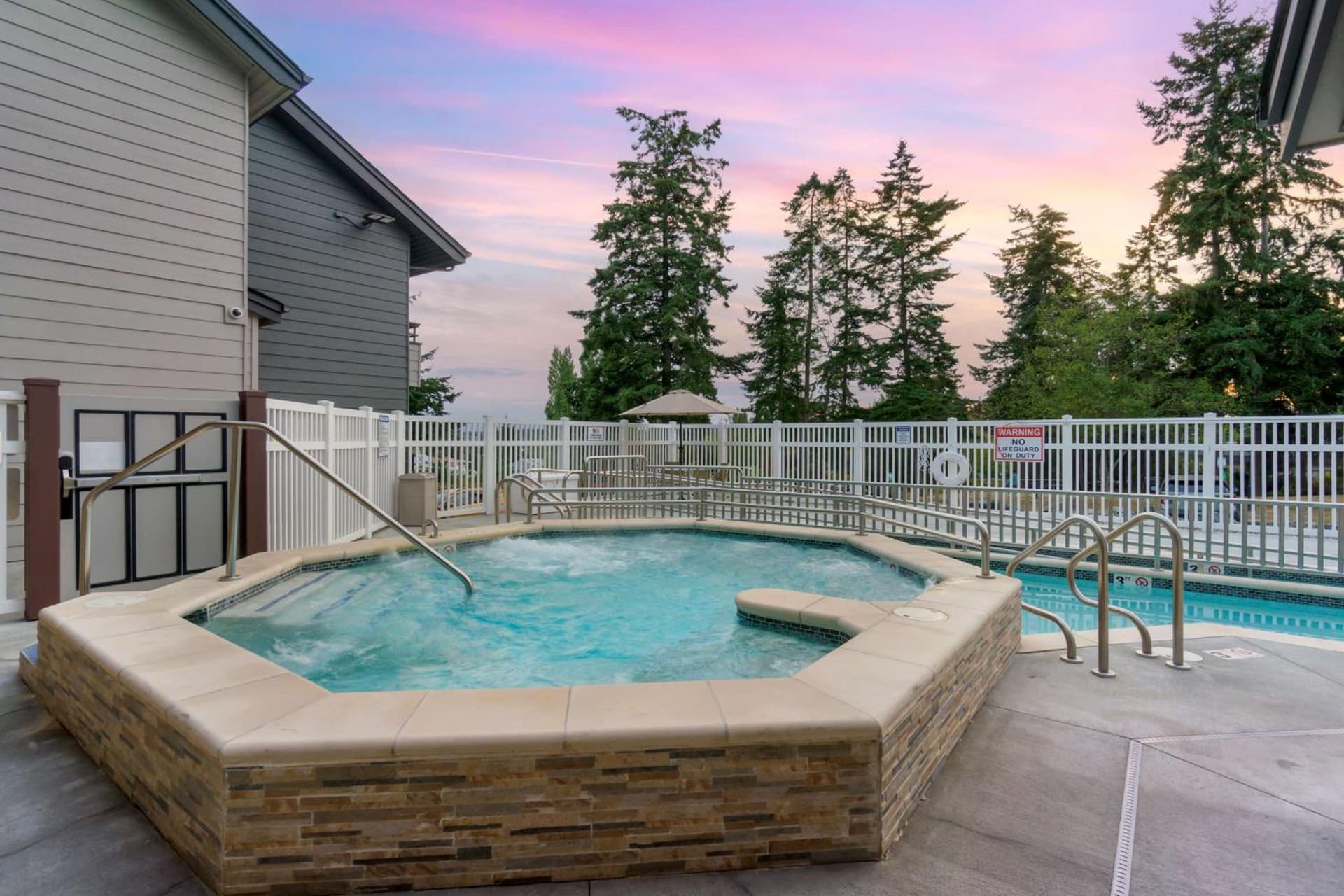 Best Western Plus Oak Harbor Hotel & Conference Center gallery photo in Oak Harbor, WA — image 12
