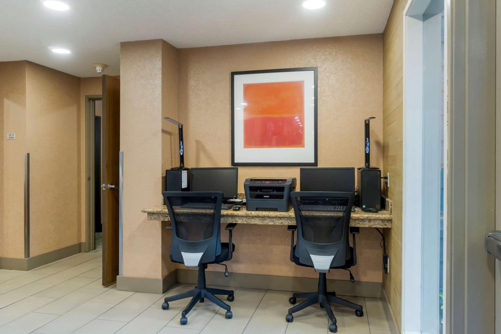 Best Western Plus Oak Harbor Hotel & Conference Center gallery photo in Oak Harbor, WA — image 27