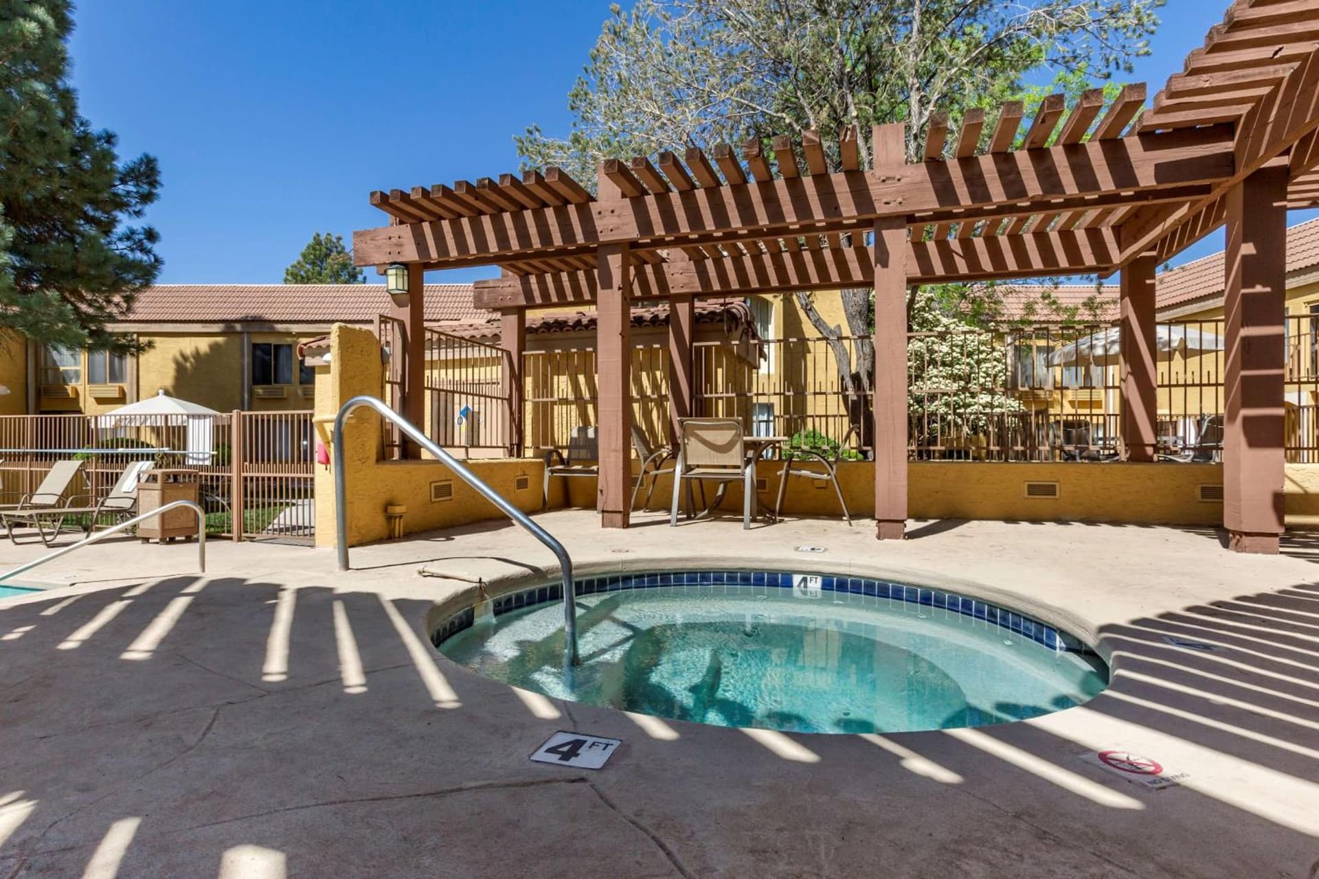 Best Western Airport Albuquerque InnSuites Hotel & Suites gallery photo in Albuquerque, NM — image 29