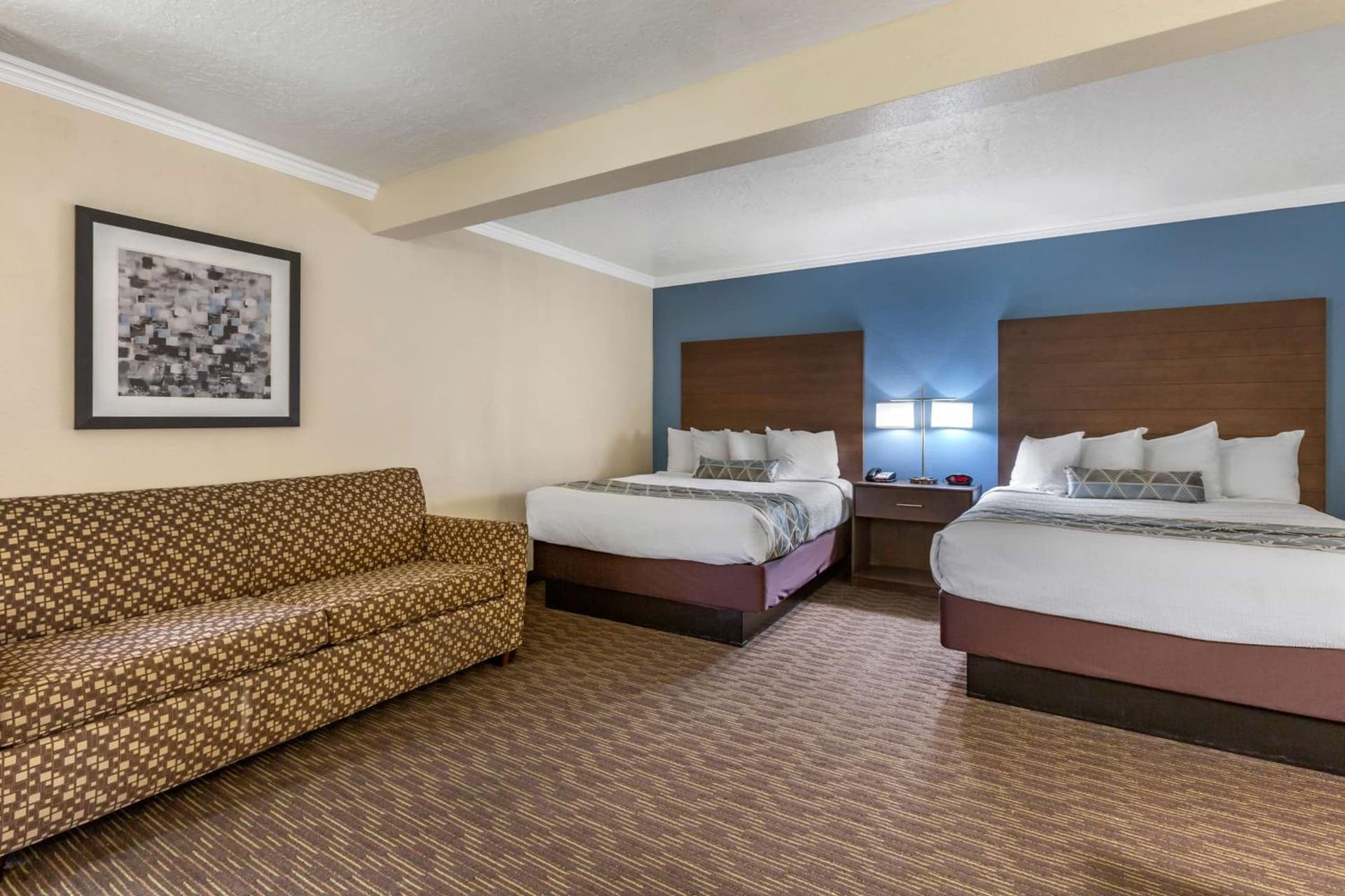 Best Western Airport Albuquerque InnSuites Hotel & Suites gallery photo in Albuquerque, NM — image 4