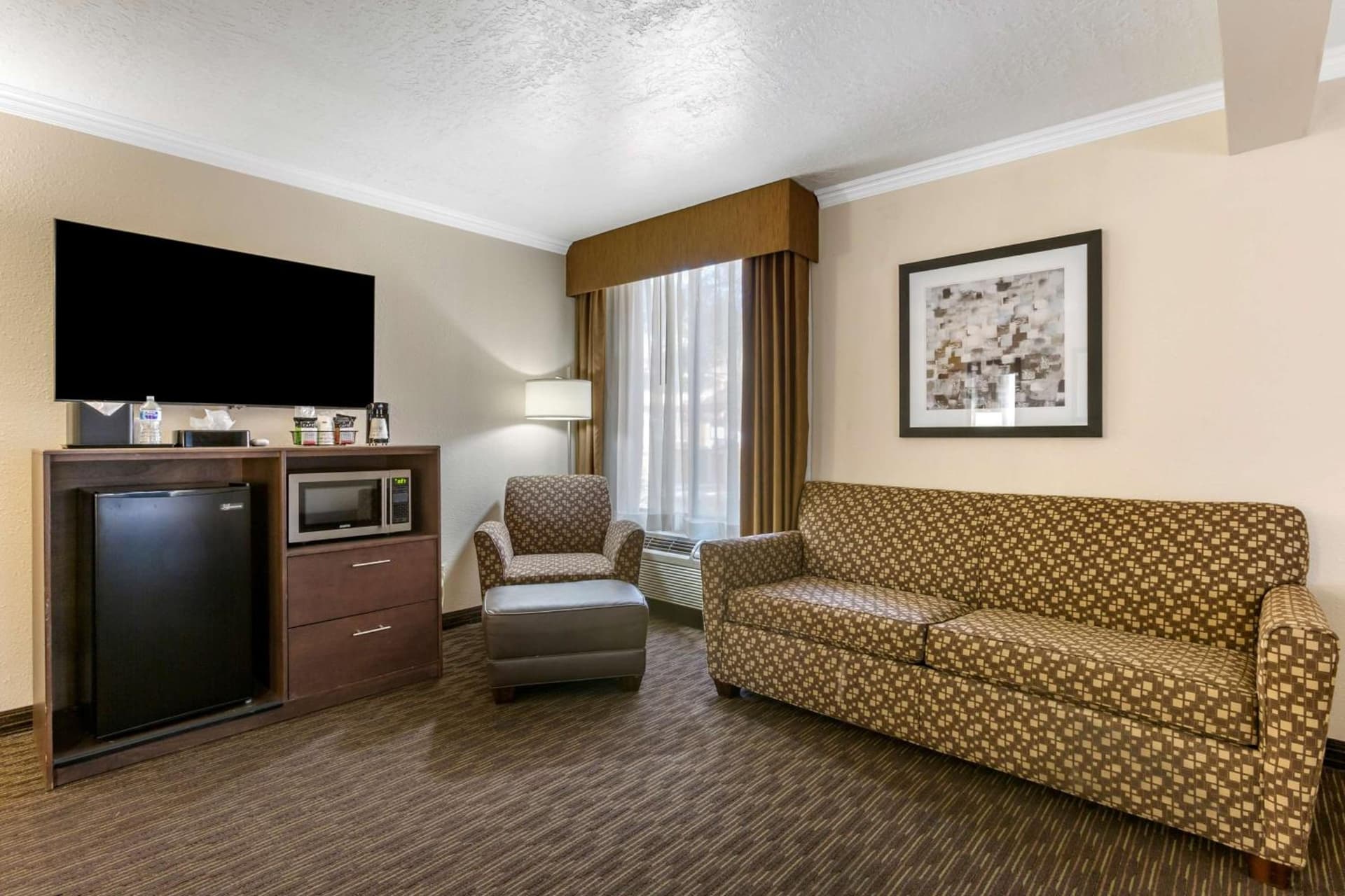 Best Western Airport Albuquerque InnSuites Hotel & Suites gallery photo in Albuquerque, NM — image 30