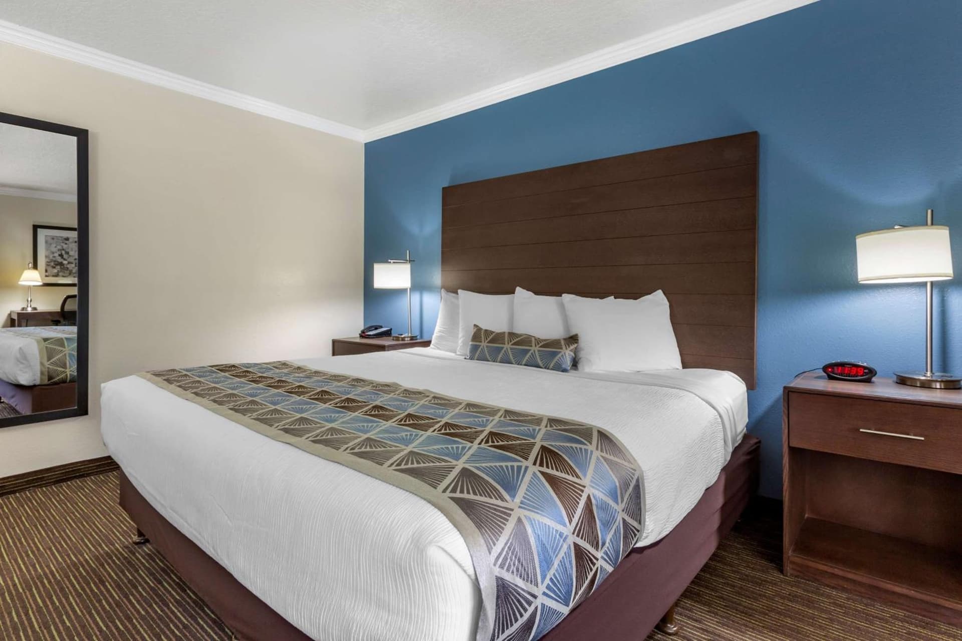 Best Western Airport Albuquerque InnSuites Hotel & Suites gallery photo in Albuquerque, NM — image 15