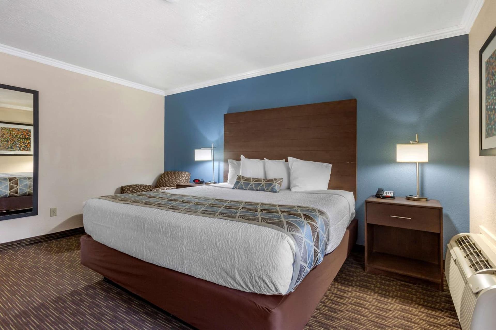 Best Western Airport Albuquerque InnSuites Hotel & Suites gallery photo in Albuquerque, NM — image 18
