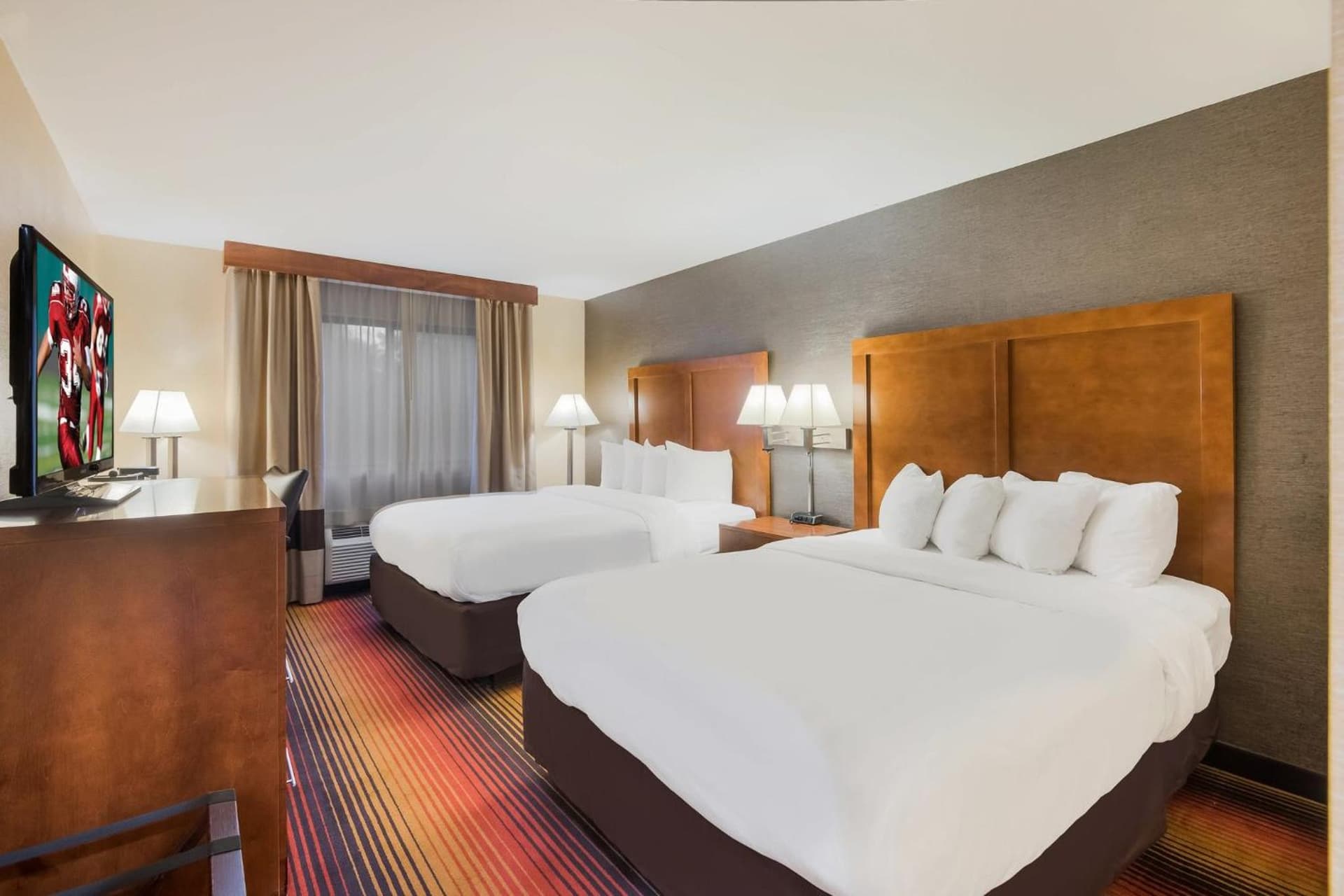 Red Roof Inn Fairfield interior in Fairfield — gallery photo 2