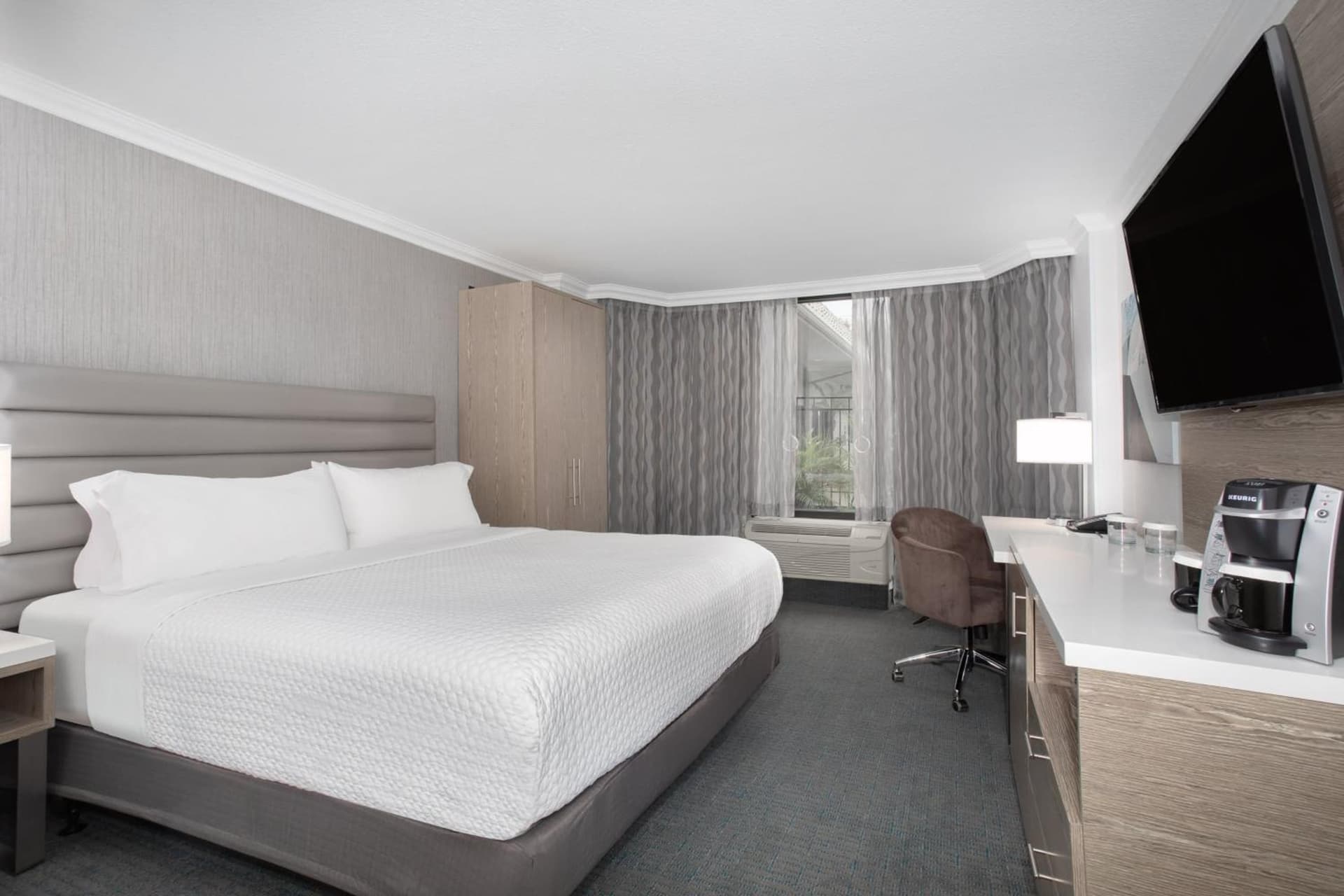 Crowne Plaza Costa Mesa Orange County by IHG gallery photo in Costa Mesa, CA — image 51