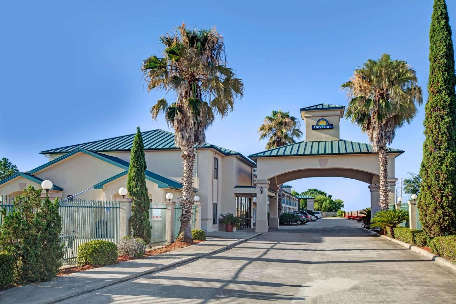 Days Inn & Suites by Wyndham Houston North - Spring featured exterior or lobby in Westfield, TX — similar hotel